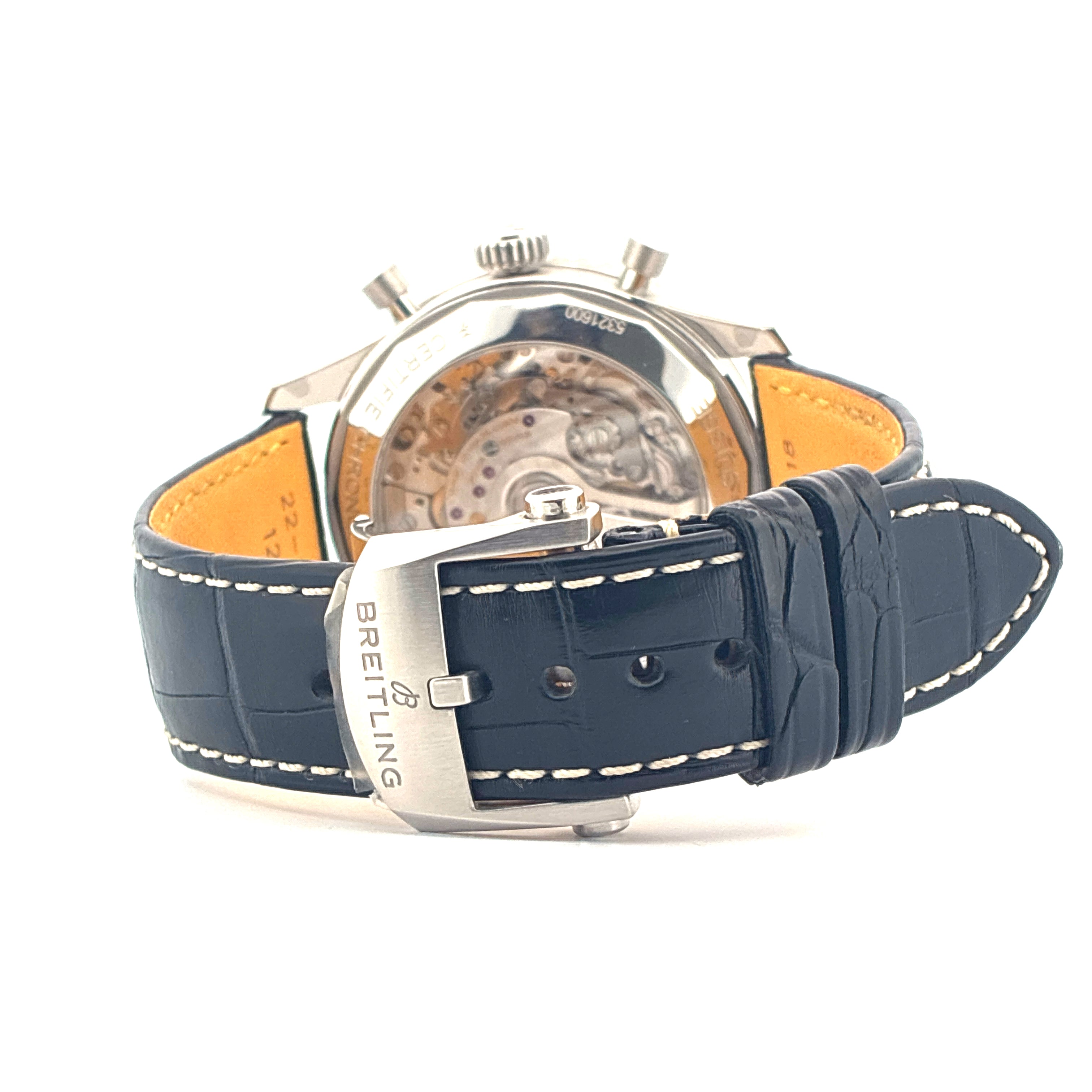 Breitling - Navitimer 1 B01 Chronograph 43 / Ice Dial / very good condt. / leather strap / Full-Set 2023 - [product_sku]