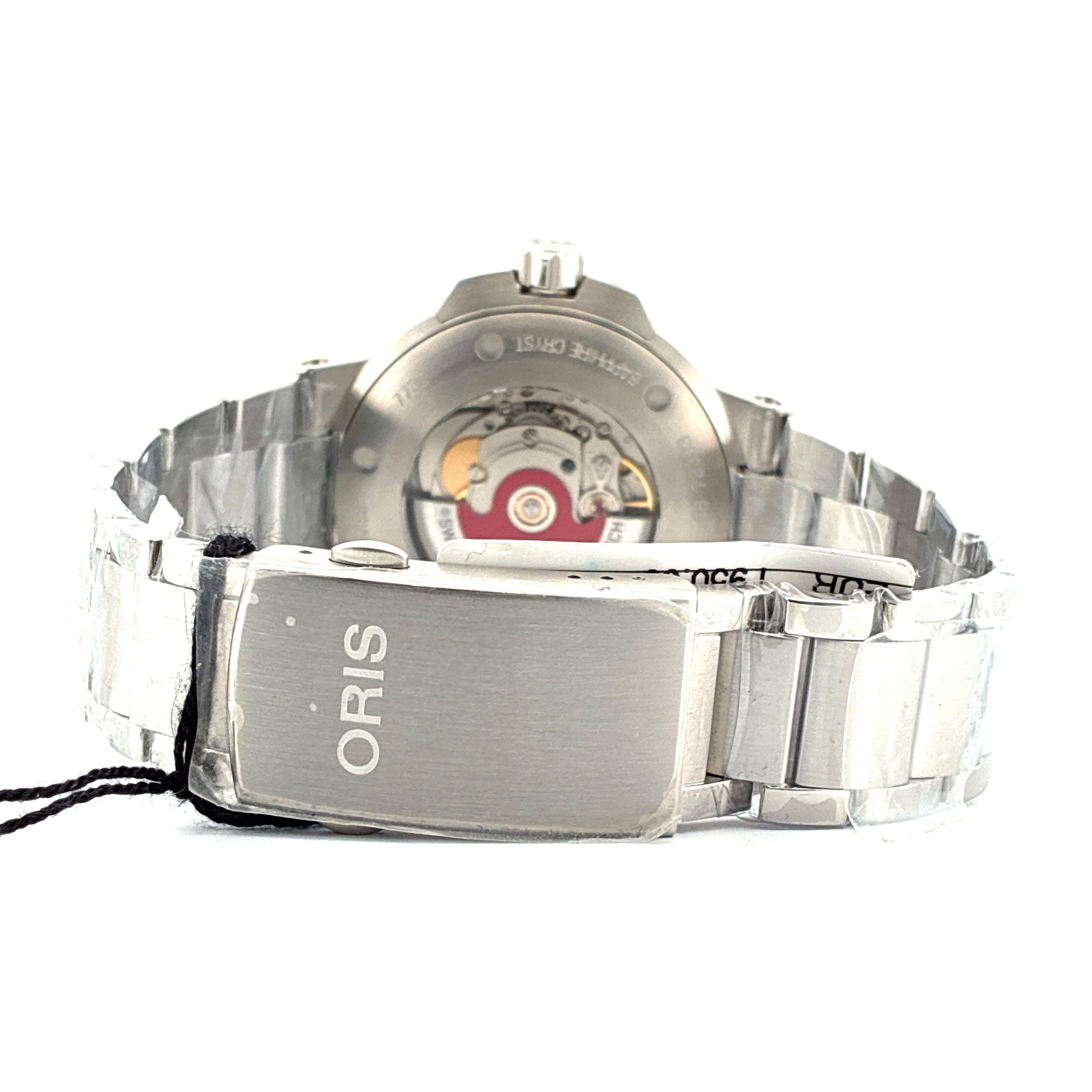 Oris - Aquis Date / Green Dial / Stainless Steel / Like New / 2025 - [product_sku]