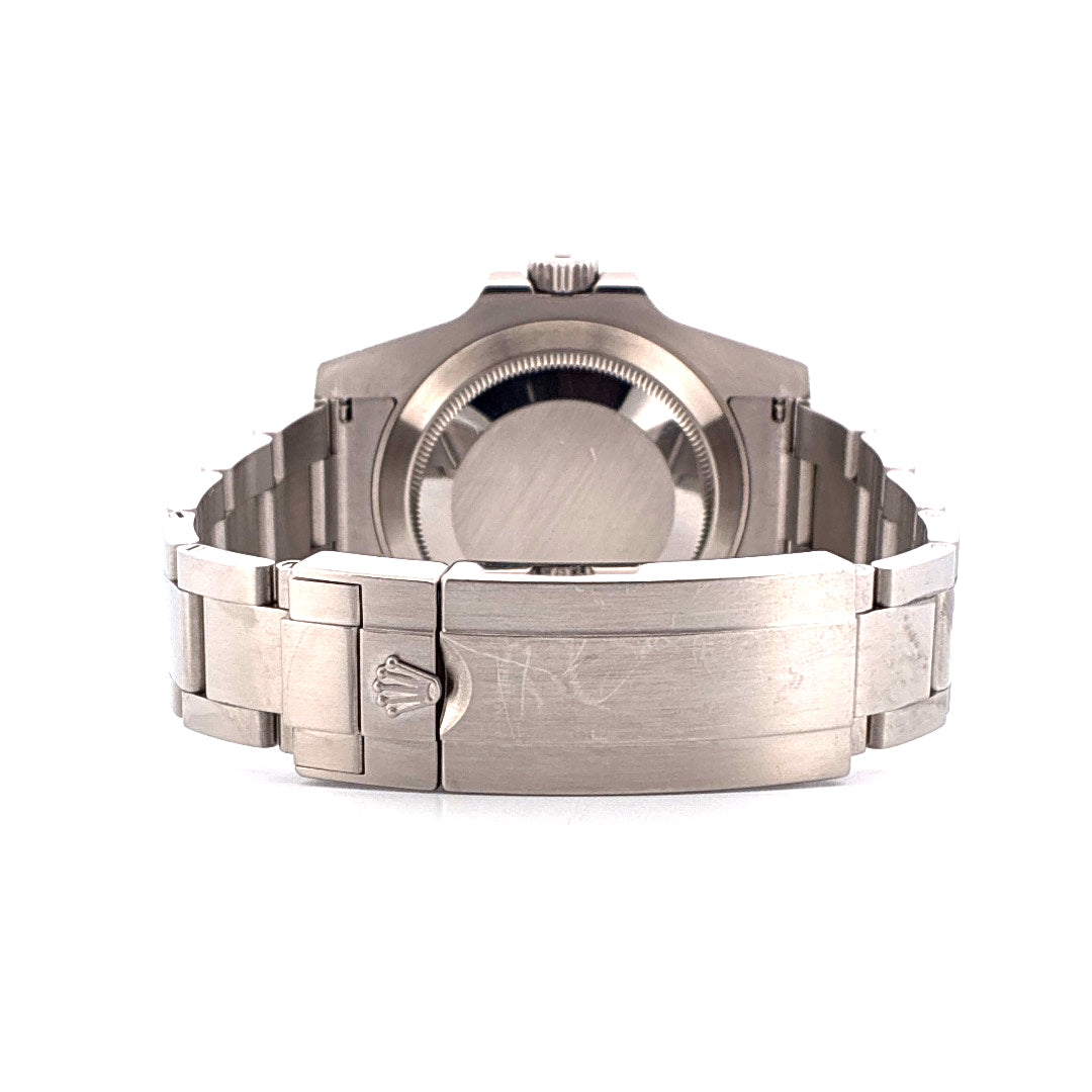 Submariner (No Date) (2015)