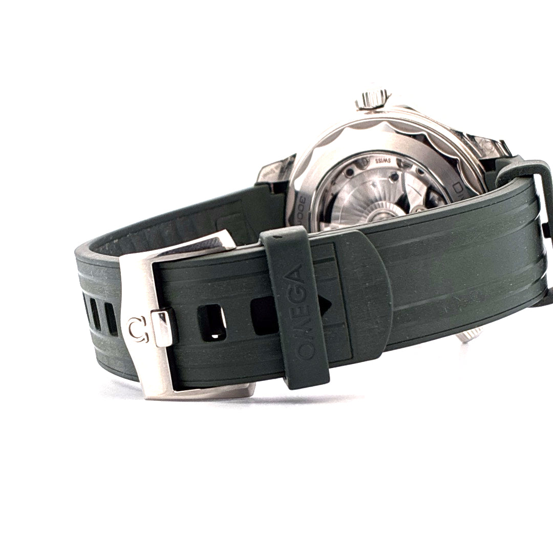 Seamaster Diver 300m / grün / Kautschuk (2023)