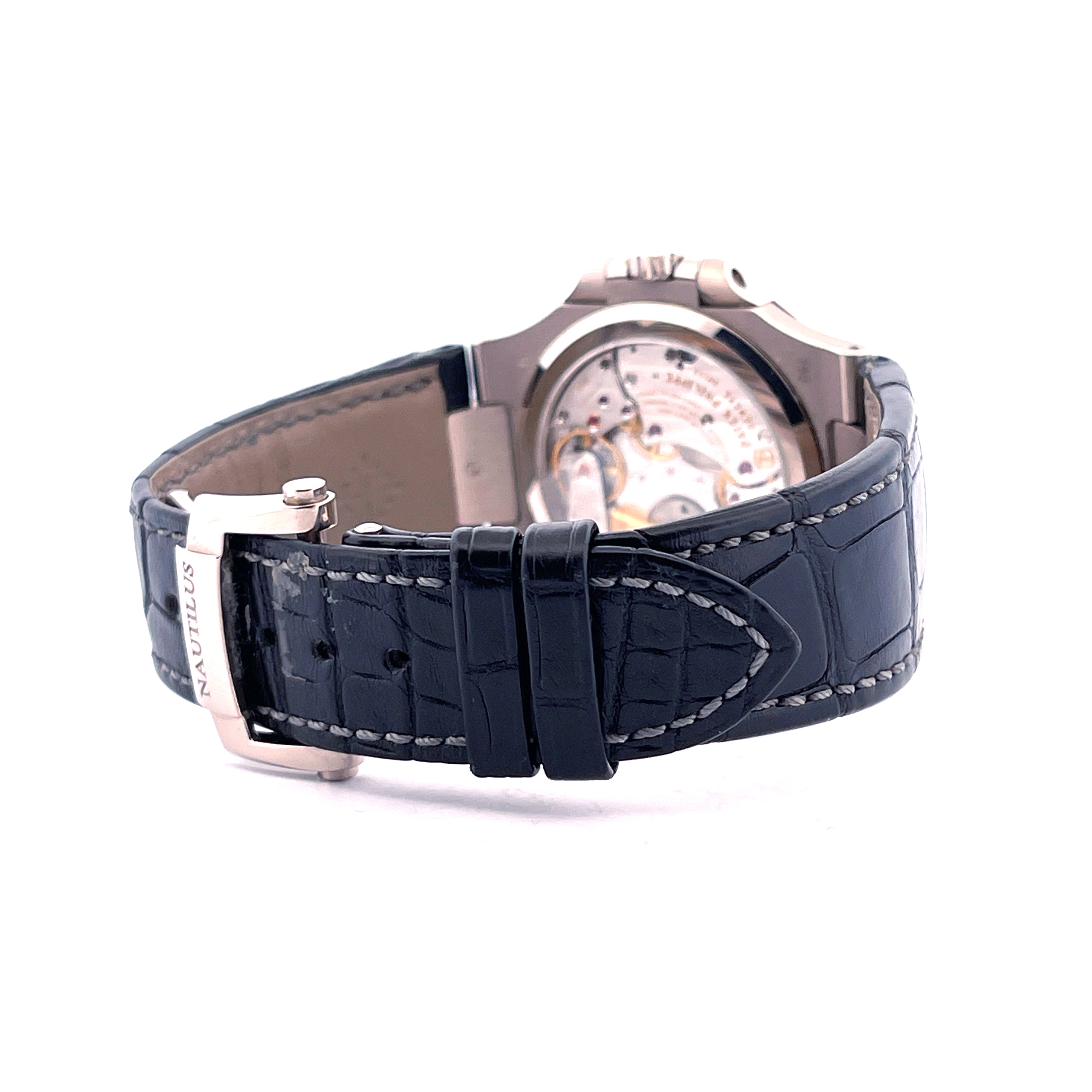 Patek Philippe - Nautilus 5712G-001  / Whitegold / Box & Papers / 2020 - [product_sku]