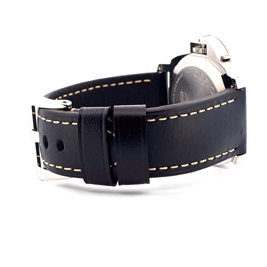 Panerai Luminor Base Logo 2018 Edelstahlgehäuse mit schwarzem Lederarmband und deutlicher Naht