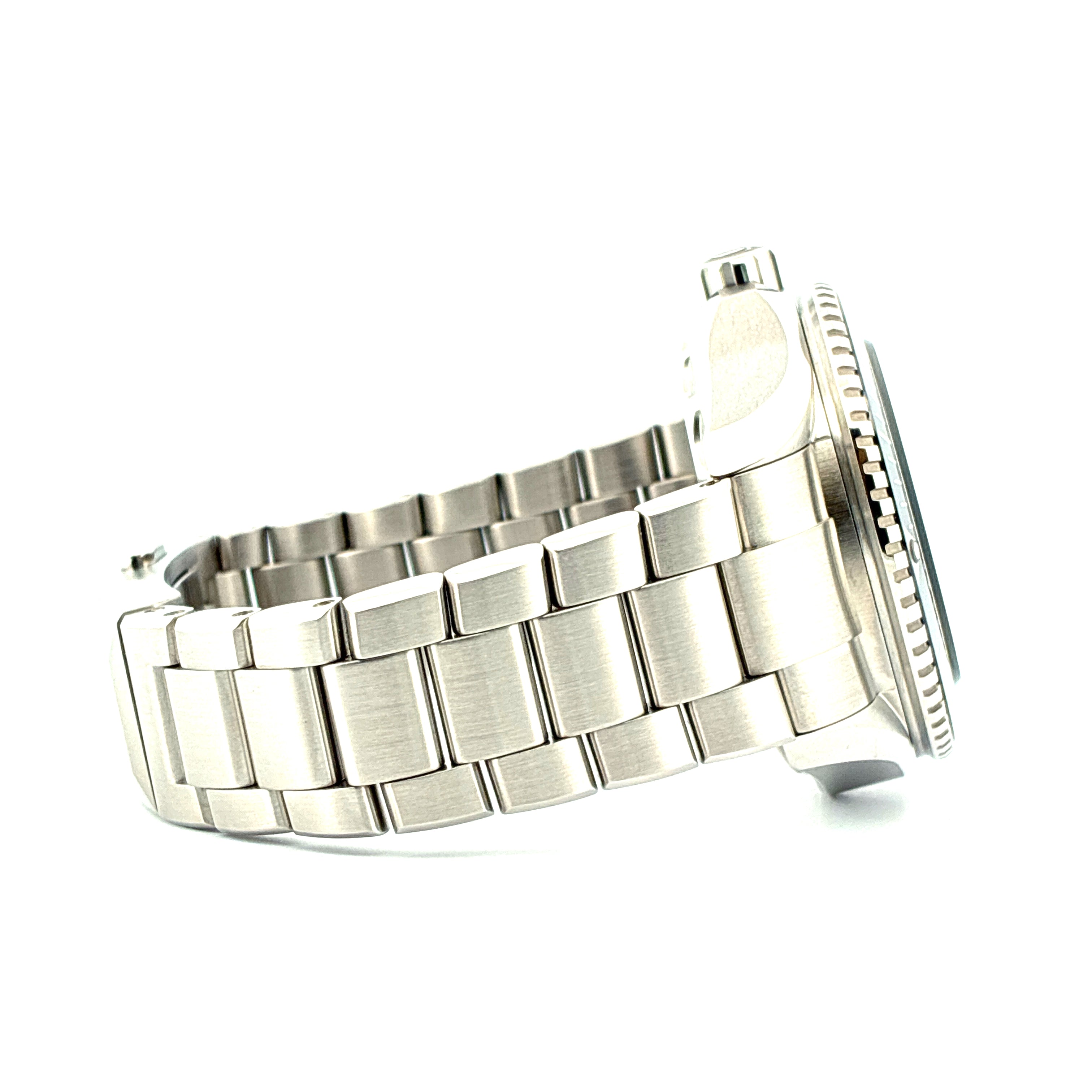 Omega - Seamaster Ultra Deep 6000M Planet Ocean 6000m Ultra Deep / Box & Papers / very good condt. / 2025 - [product_sku]