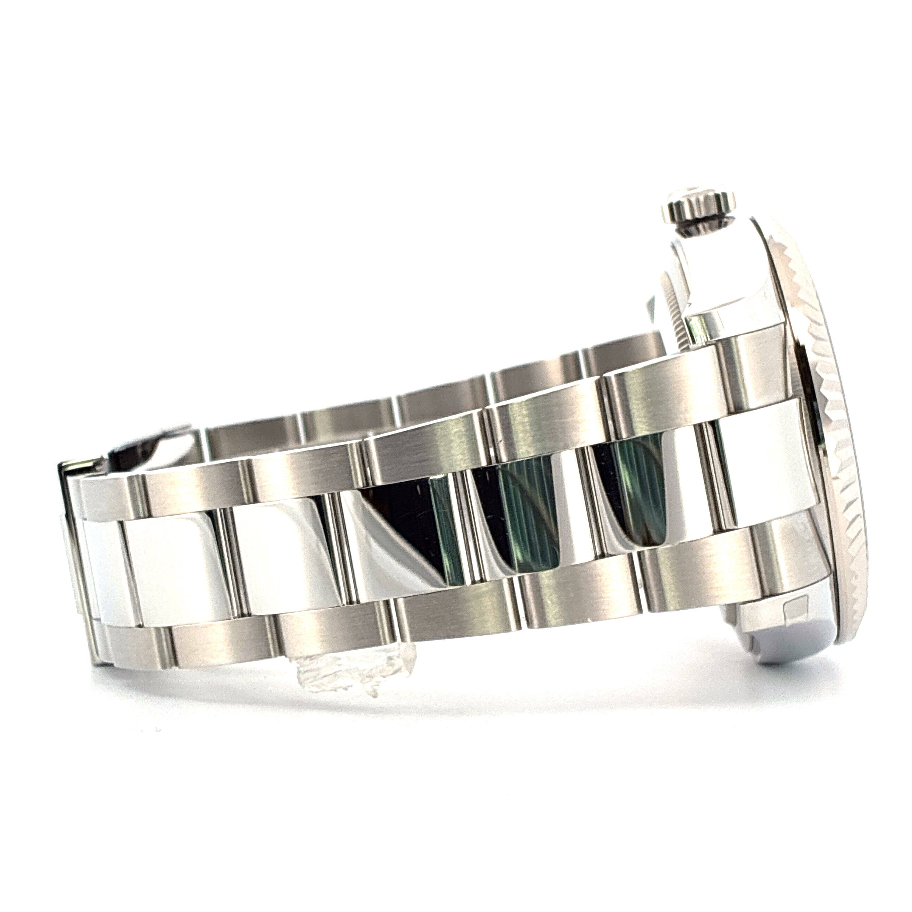 Rolex - Sky-Dweller / Unworn / Stickers / Blue Dial / Full-Set / 2024 - [product_sku]