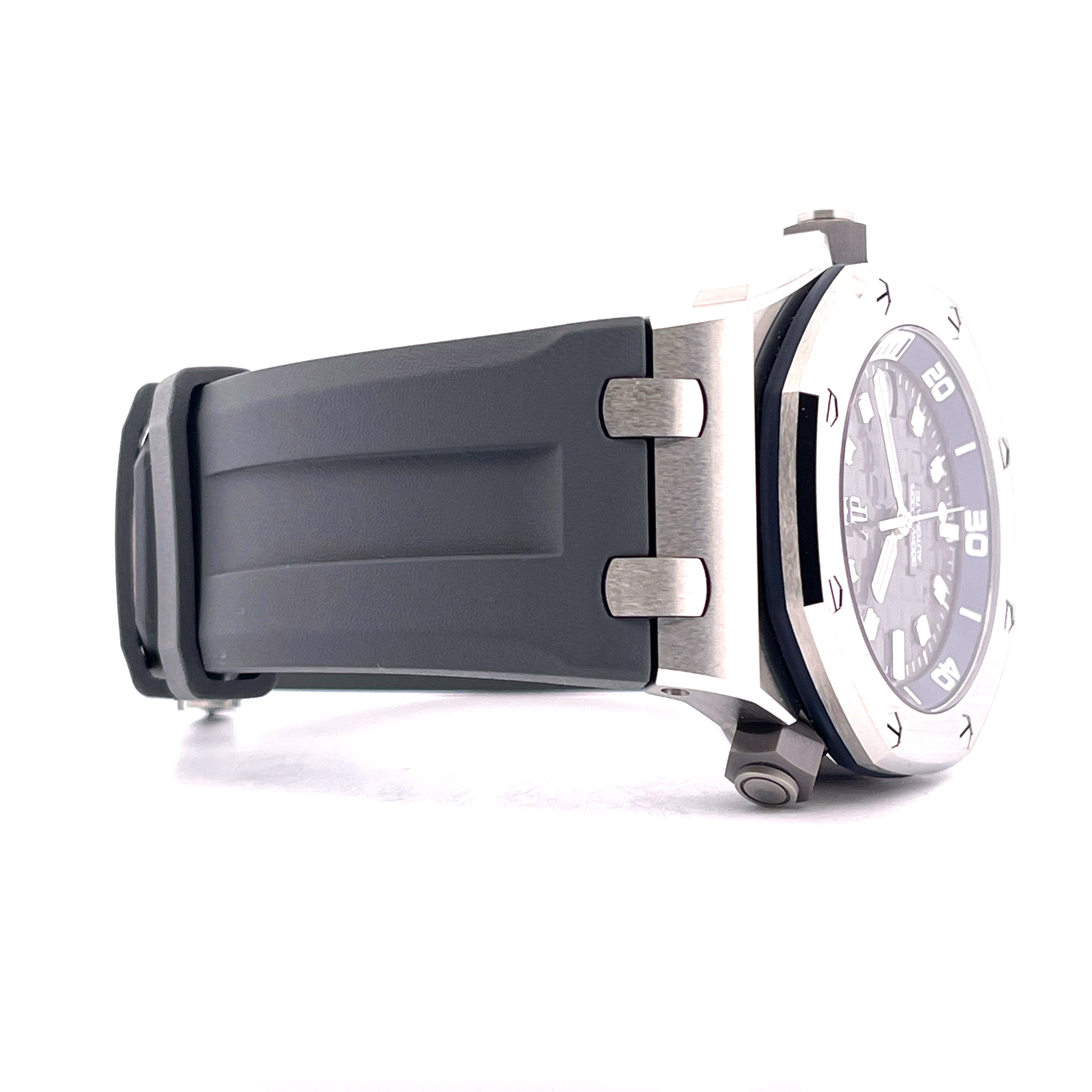 Royal Oak Offshore Diver Brand new / Blue / Stickers / Full-Set 2021