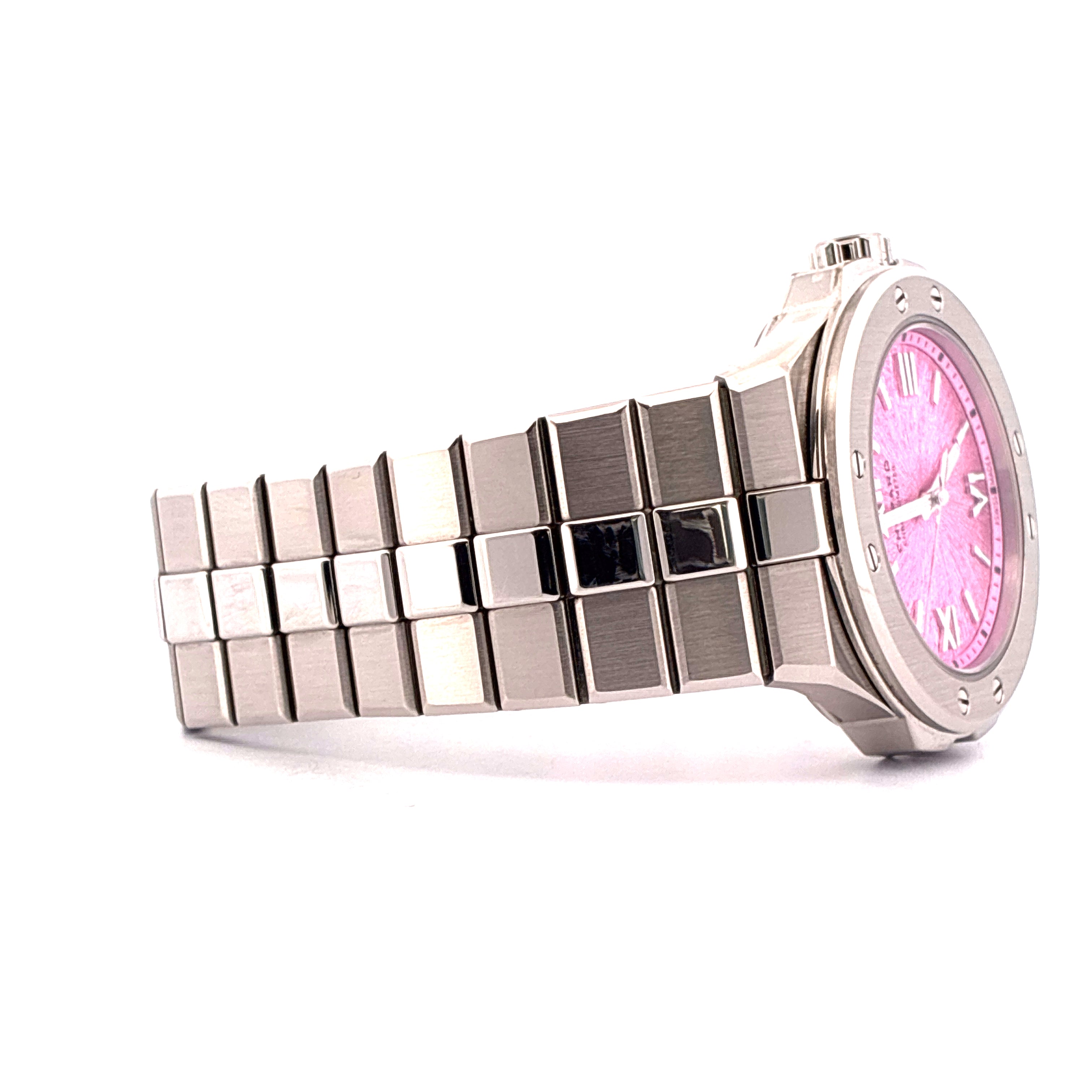 Alpine Eagle small Pink Dial 36 mm / Full Set / 2024
