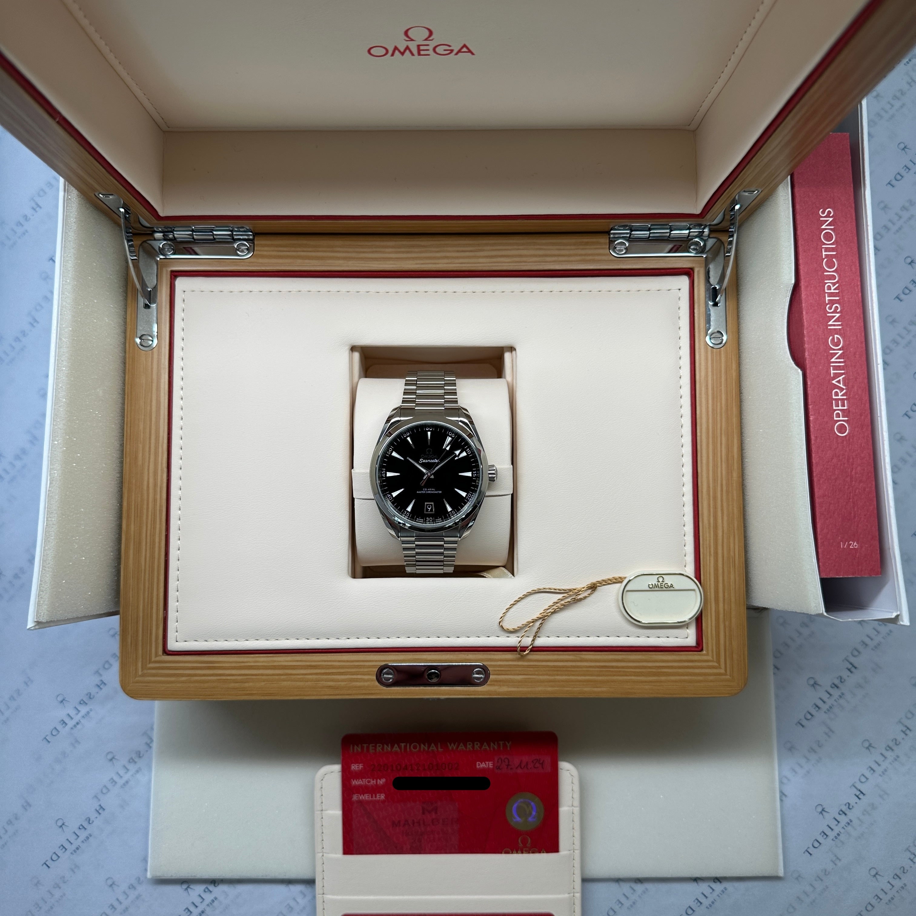 Omega - Seamaster Aqua Terra 150M Black Dial (41mm) / Full Set / very good Condition / Germany / Nov. 2024 - [product_sku]