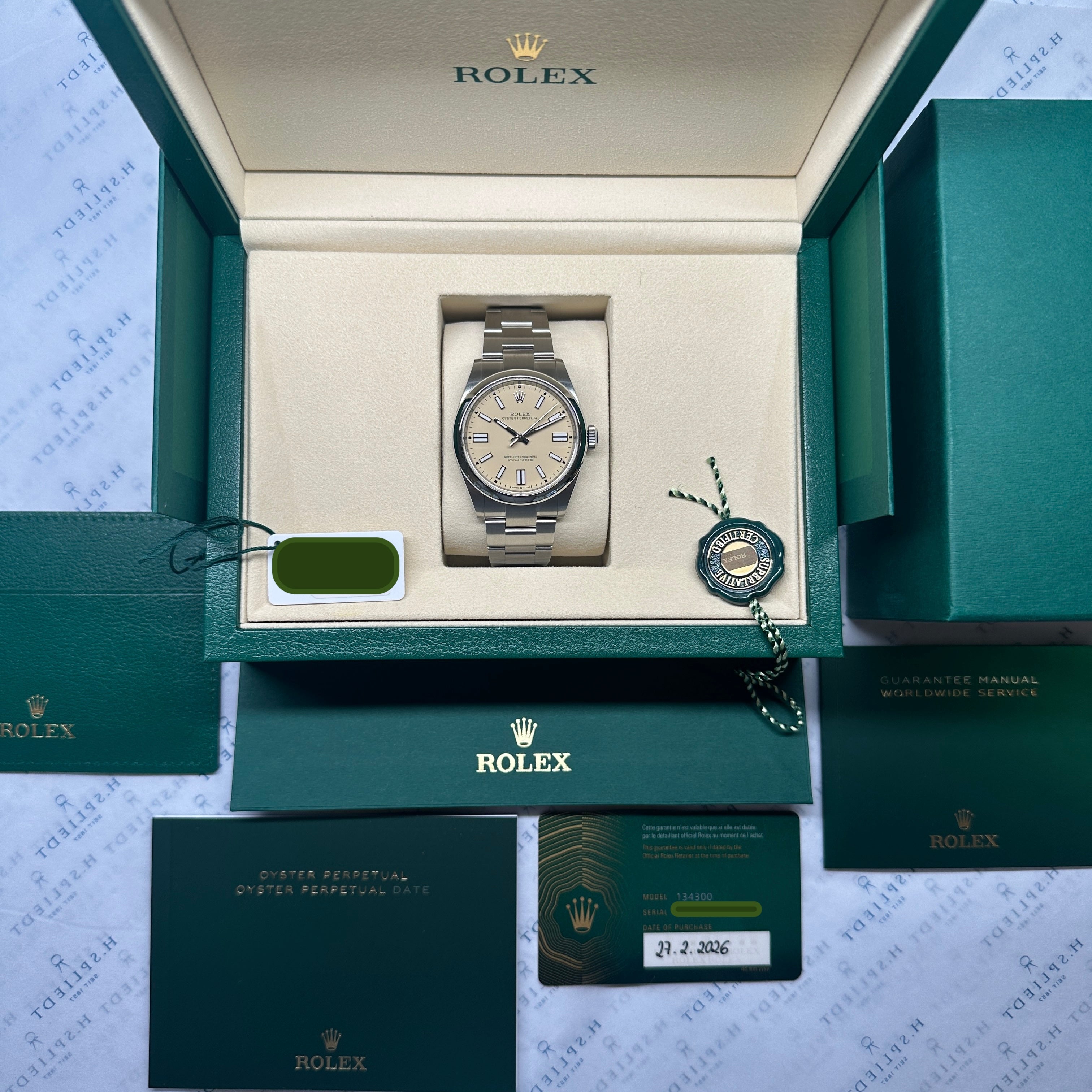 Rolex - Oyster Perpetual 41 mm Beige / like new / Full Set / 2026 - [product_sku]