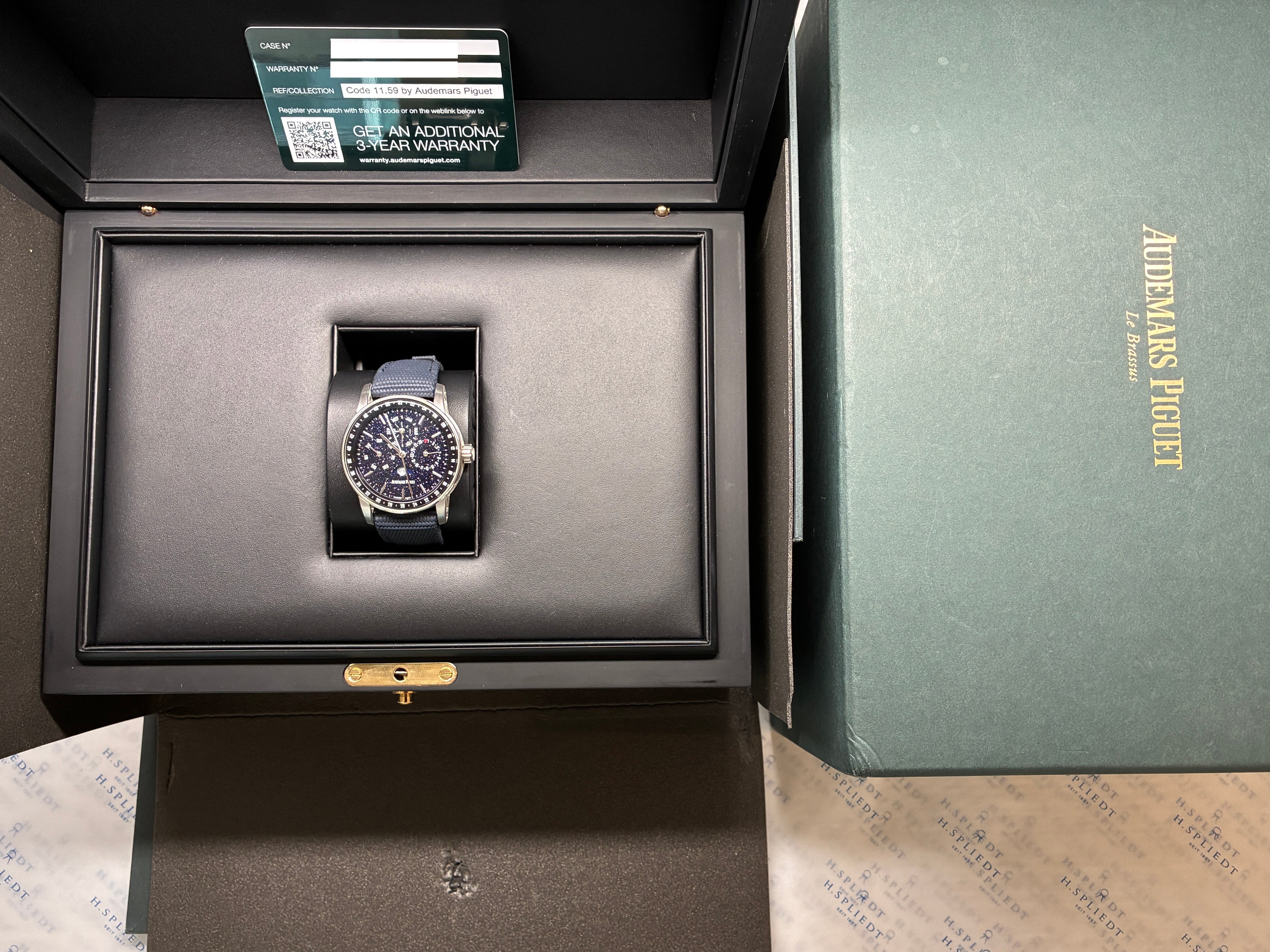Code 11.59 Perpetual Calendar / 19cm Wristsize Whitegold / Folding clasp / Aventurin Dial / Box & Papers 2022