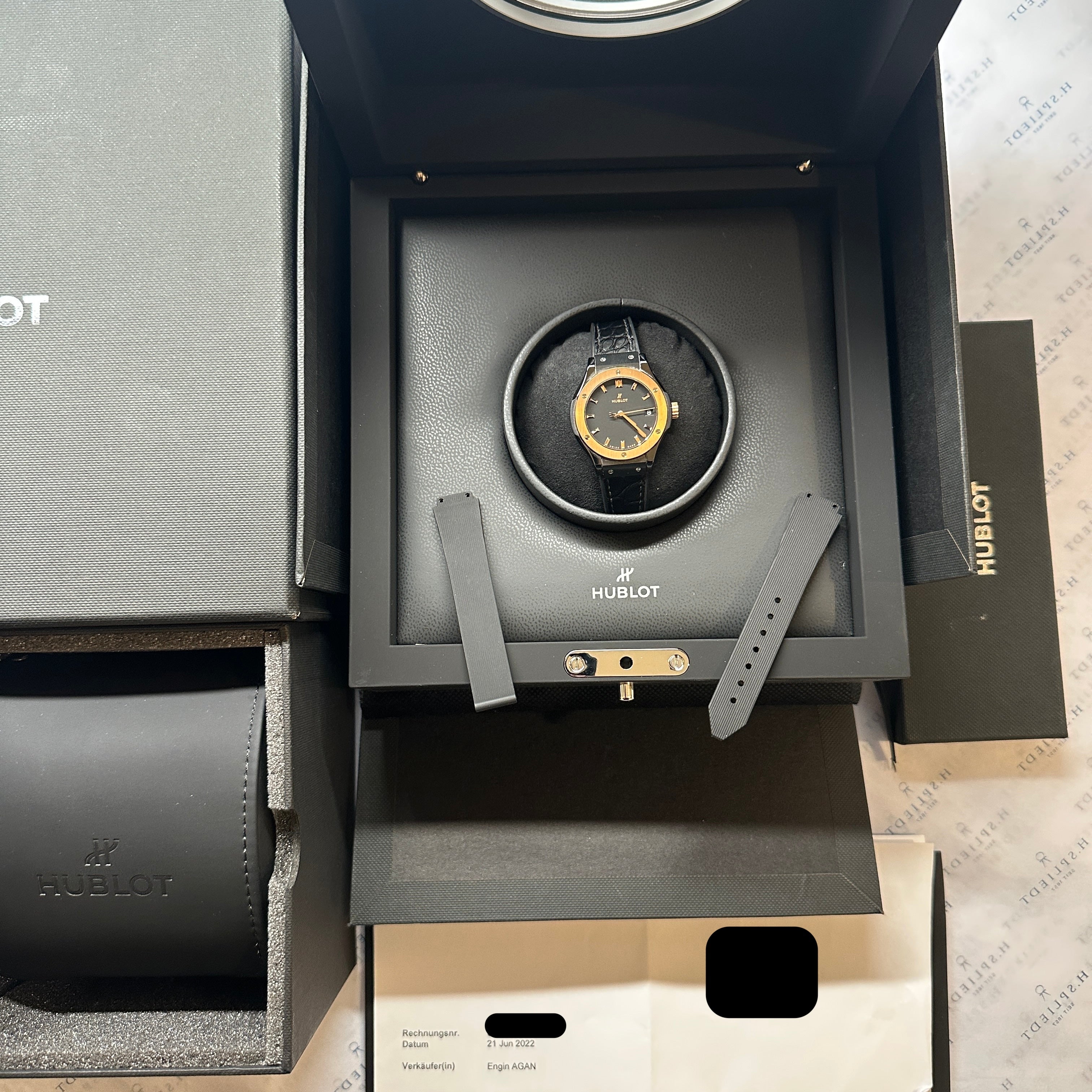 Hublot - Classic Fusion Quartz 33mm Ceramic & Gold / Full Set + Invoice + 2nd Rubber + Travel Case / Germany Hublot Boutique 2022 - [product_sku]