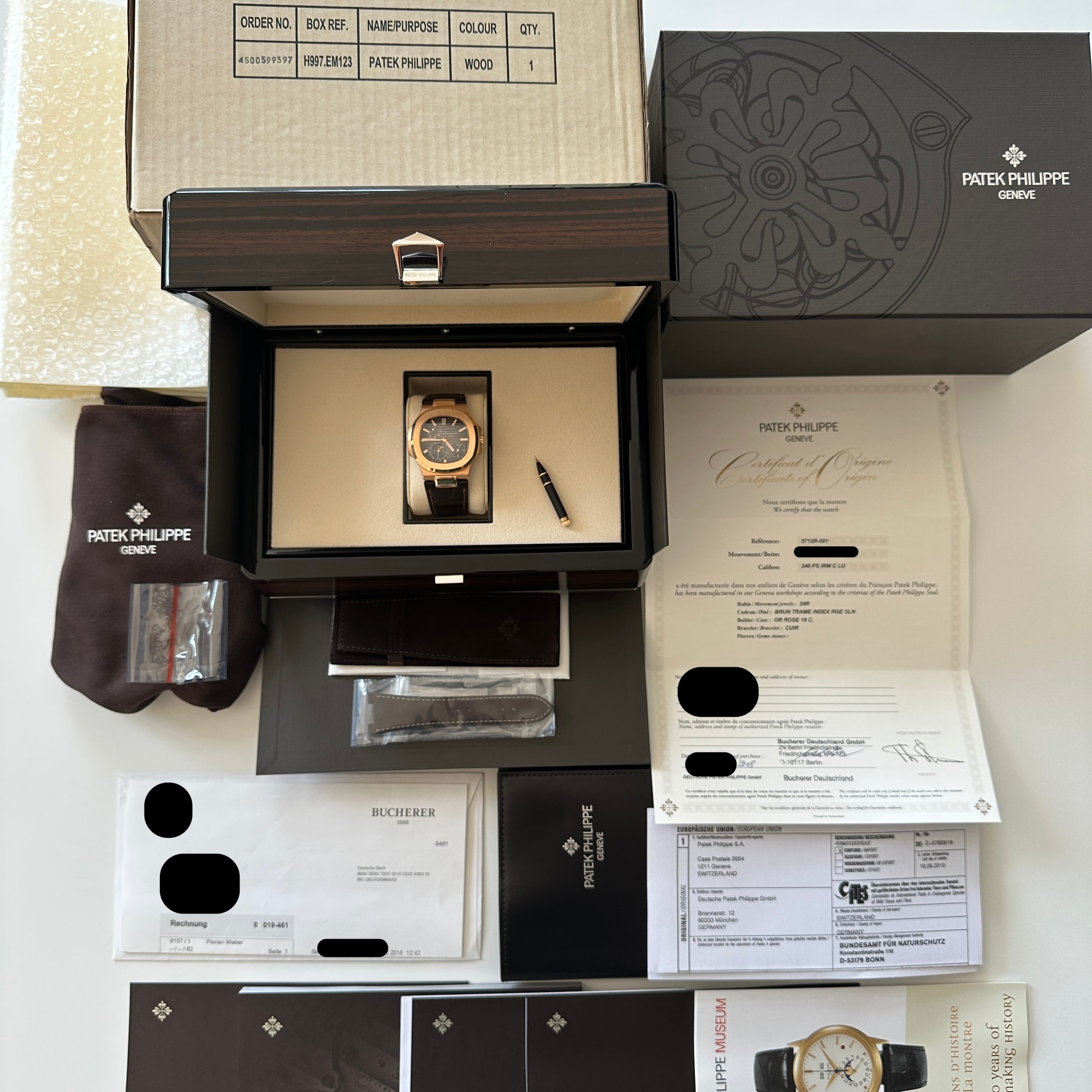 Nautilus 5712R-001 Roségold / Straps unworn / Germany / Folding / +Invoice / Premium Set + second Strap / nearly MINT Condt / Dec. 2018