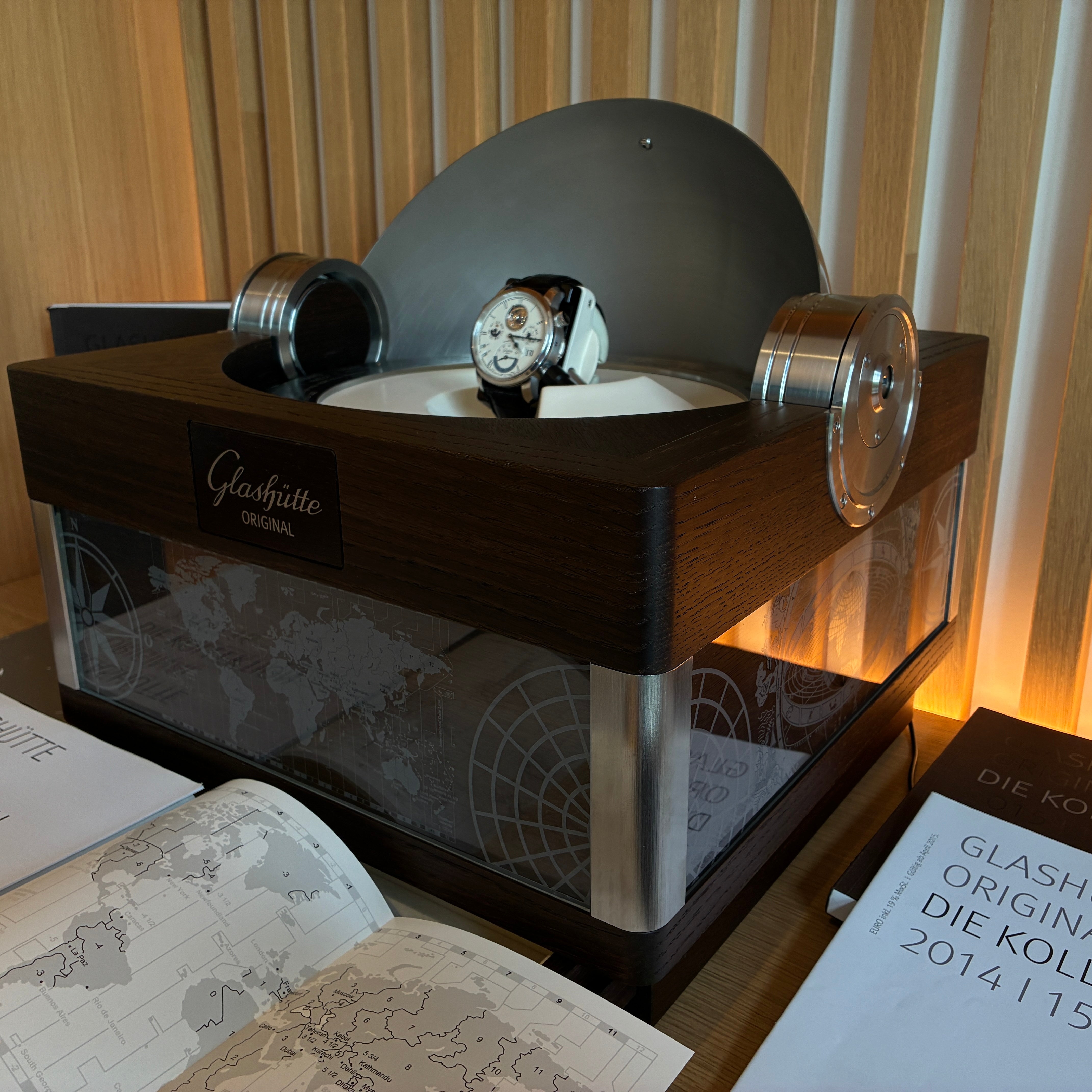 Grande Cosmopolite Tourbillon / Limited Edition of 25 / Platinum / Watch Winder Premium Set / on stock / folding clasp / 2020