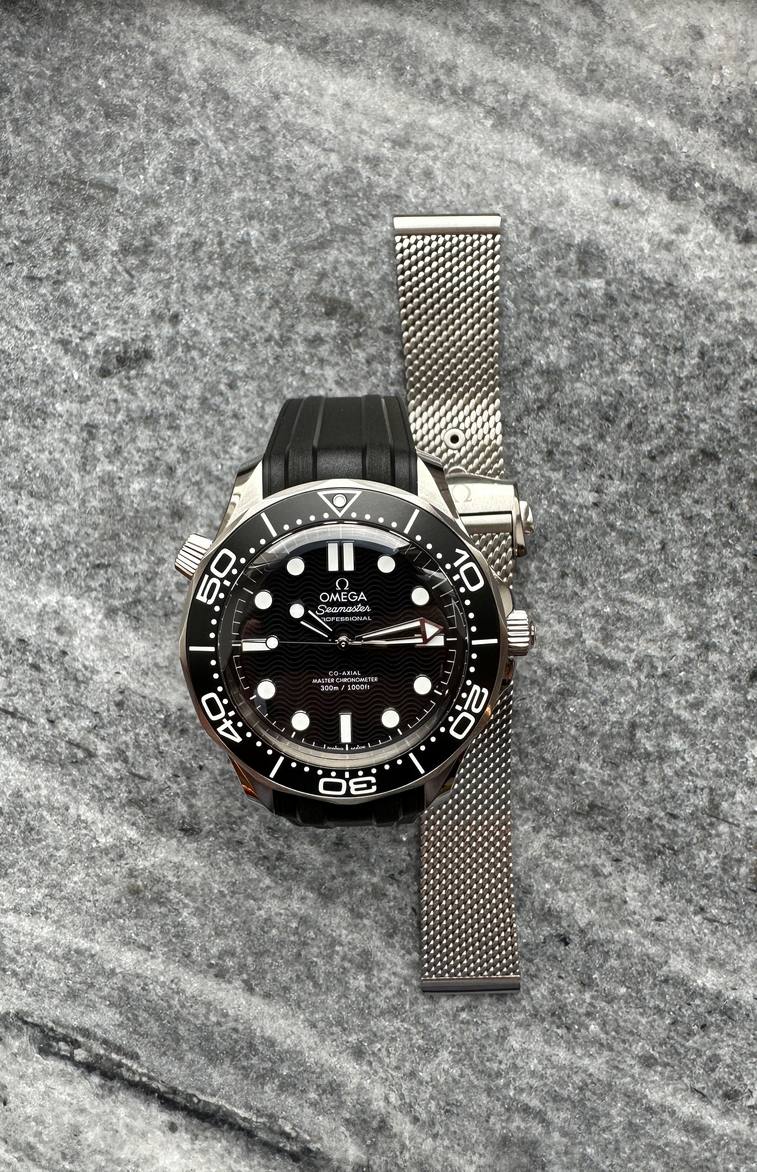 Seamaster Diver 300 No Date / like new / incl Milanaise Bracelet -2025-
