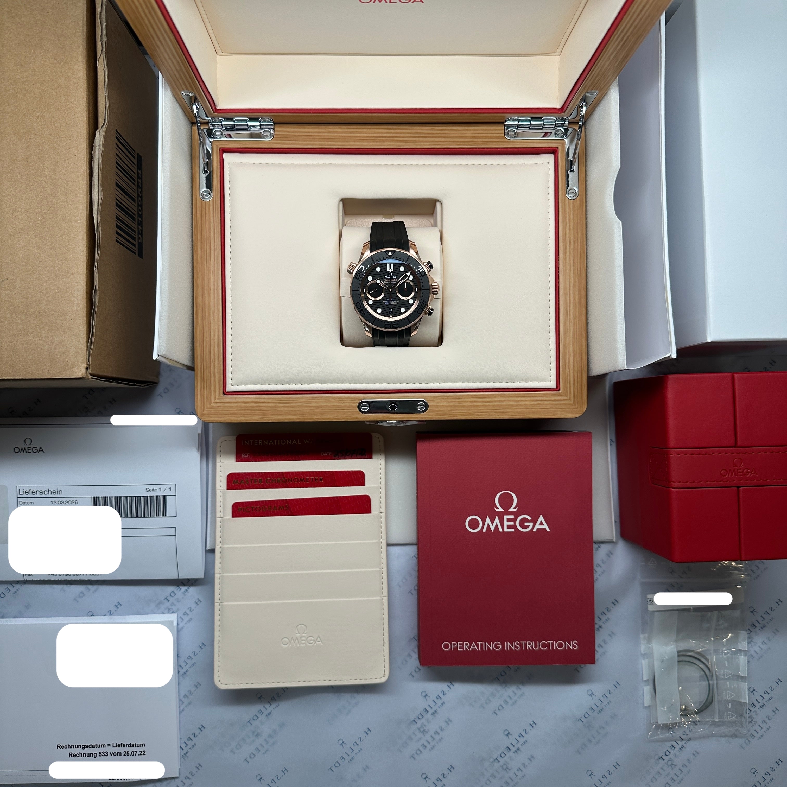 Omega - Seamaster Diver Master Chronometer Chronograph Sedna Gold / Omega Check 2026 / Full Set / premium Condition / 2022 - [product_sku]