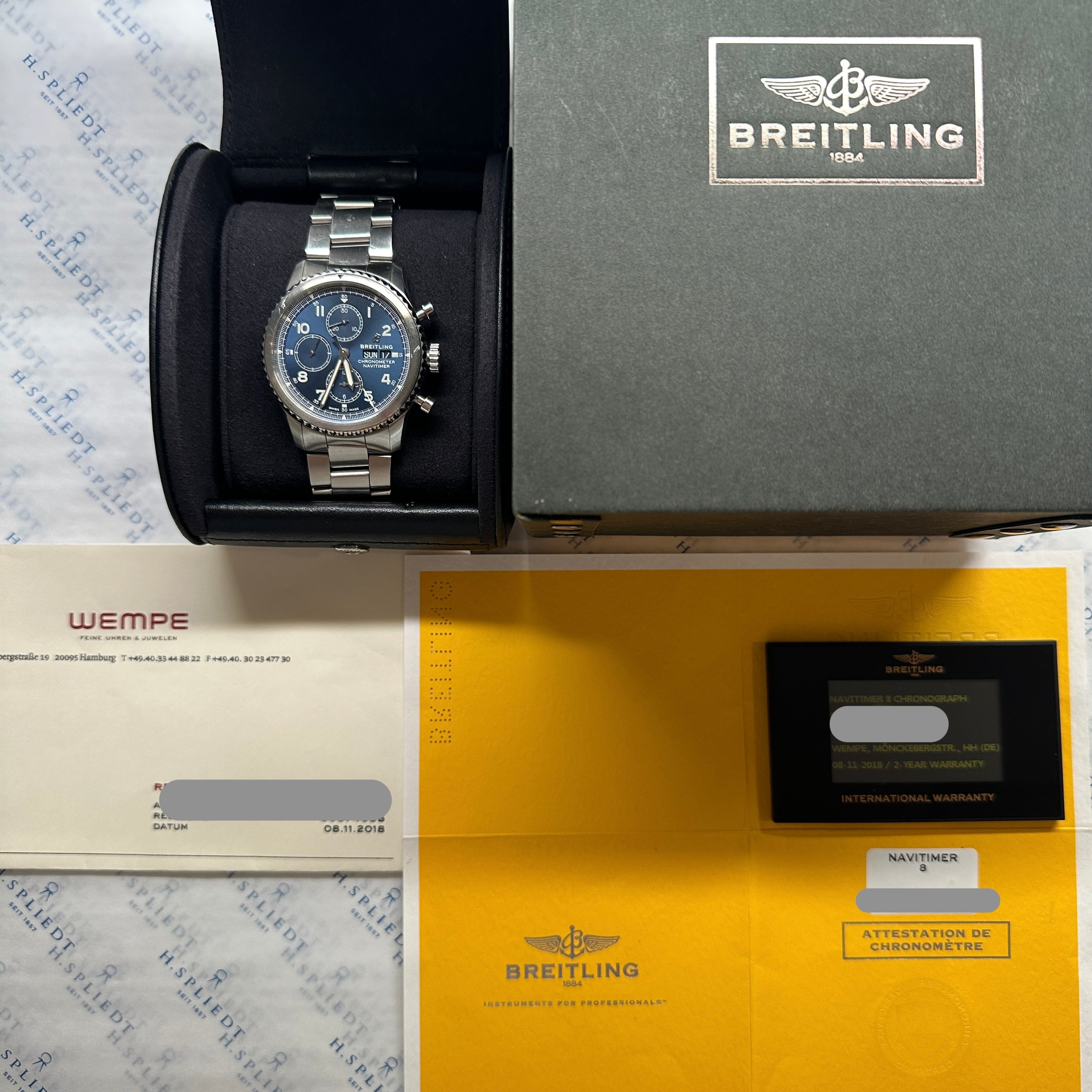 Navitimer 8 Chronograph Blue Dial / incl. Invoice / very good Condition / Full Set / Germany 2018