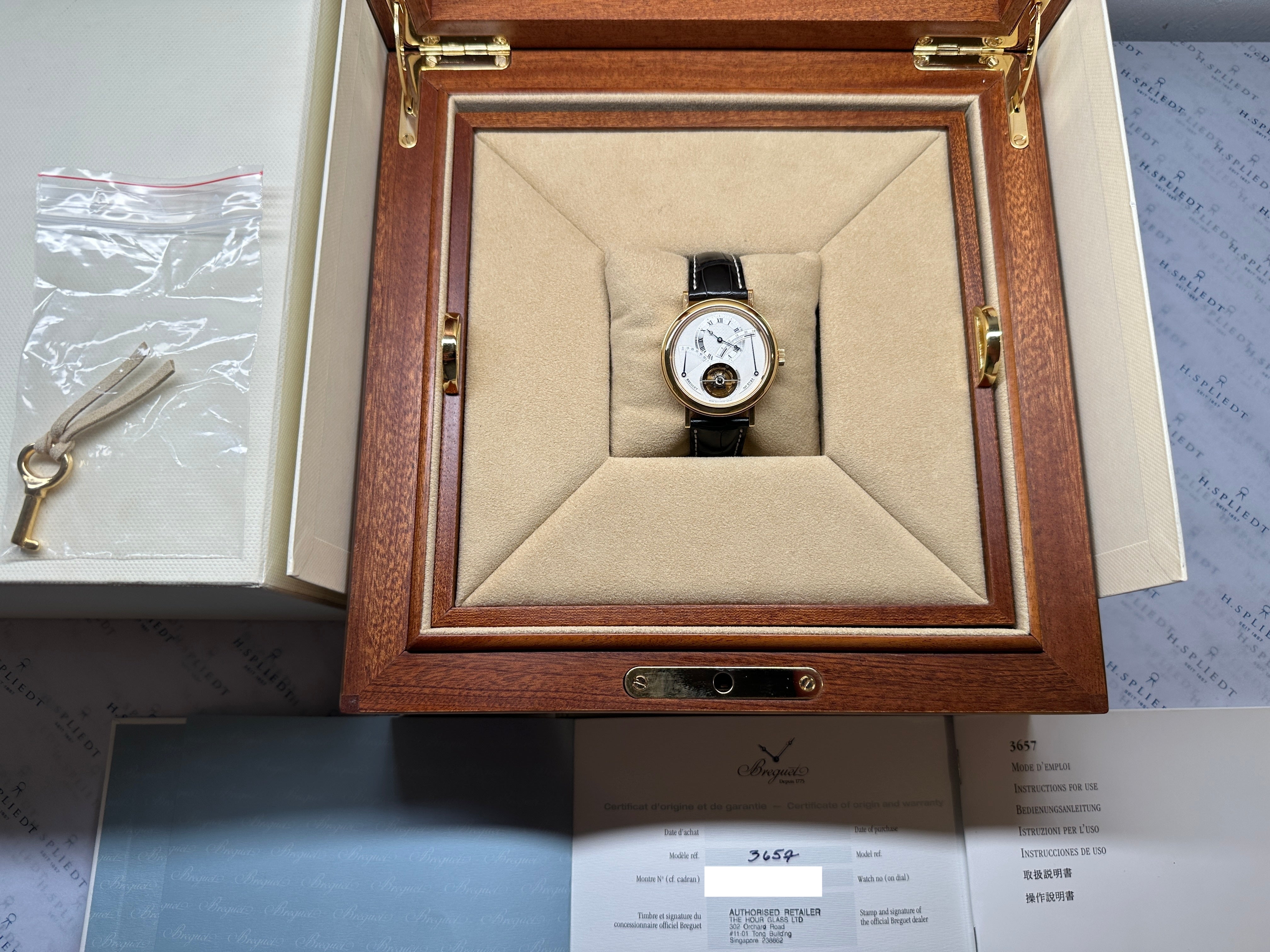 Classique Tourbillon 3657BA Gelbgold / Box & Paper