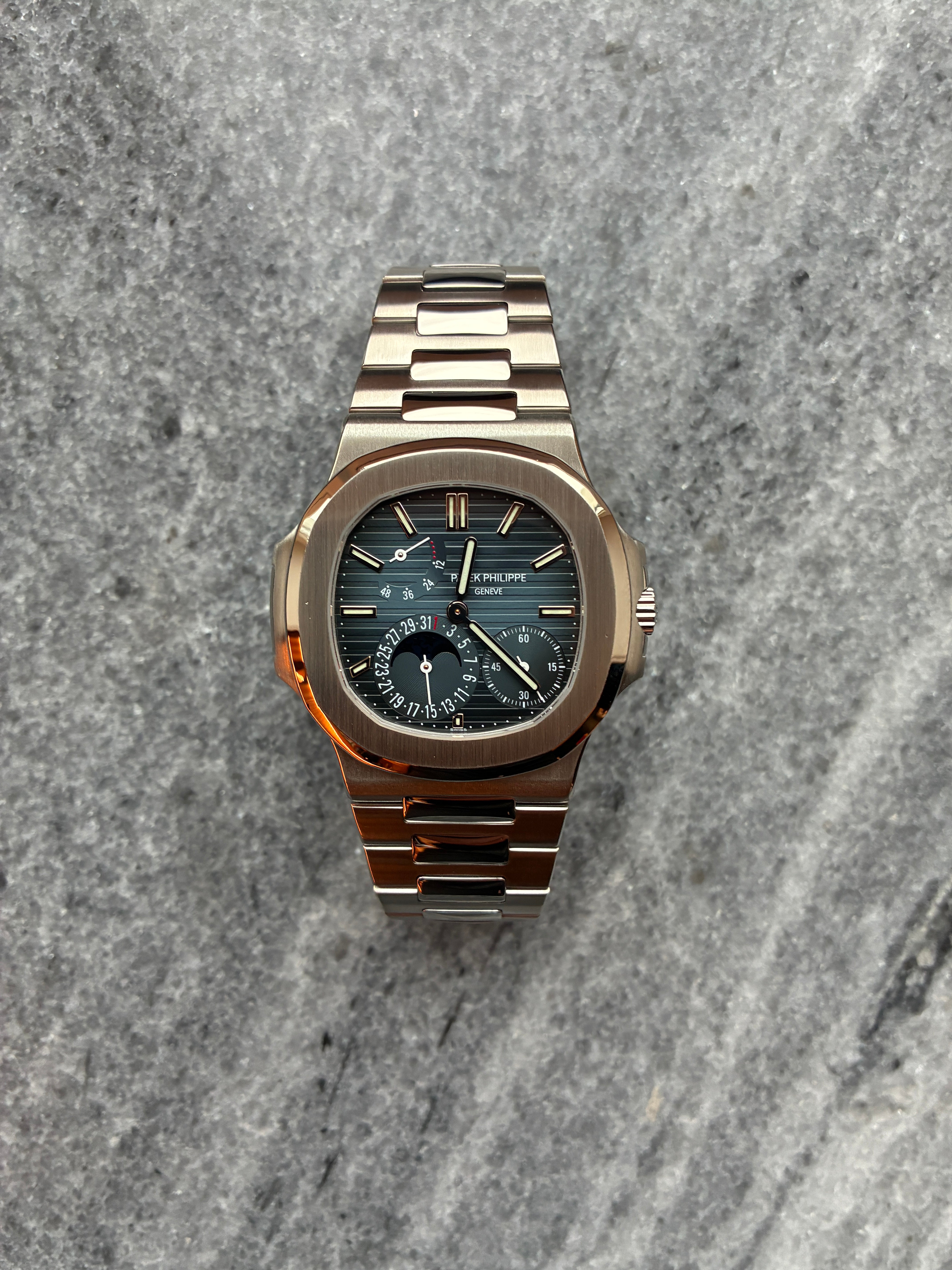 5712/1A-001 / very good Condition / Date - Moonphase - Power-Reserve / Patek Service 2025 / Blue Dial / Full-Set / Germany 2007