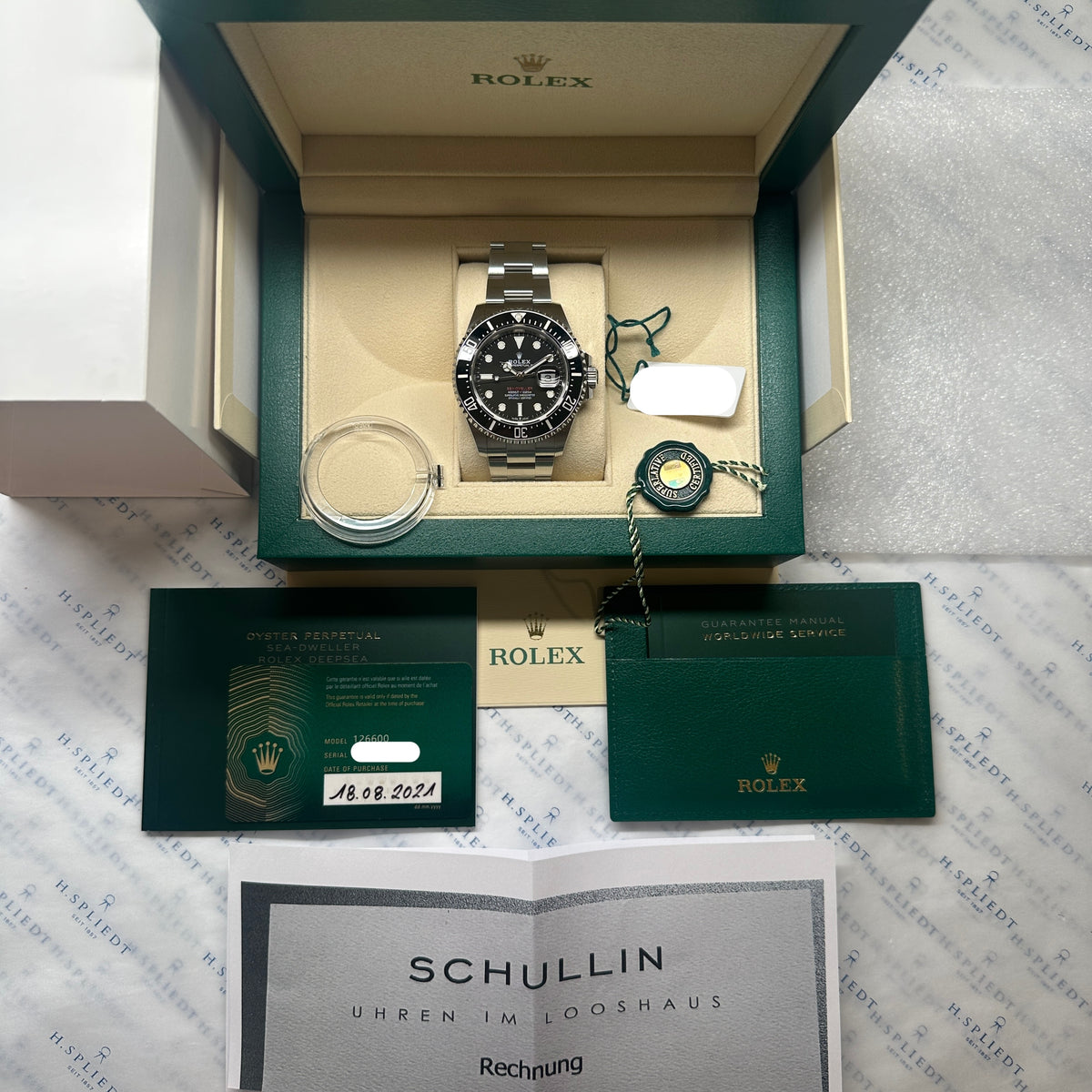 Sea-Dweller Black Dial / 126600 / Premium Full Set / 2021