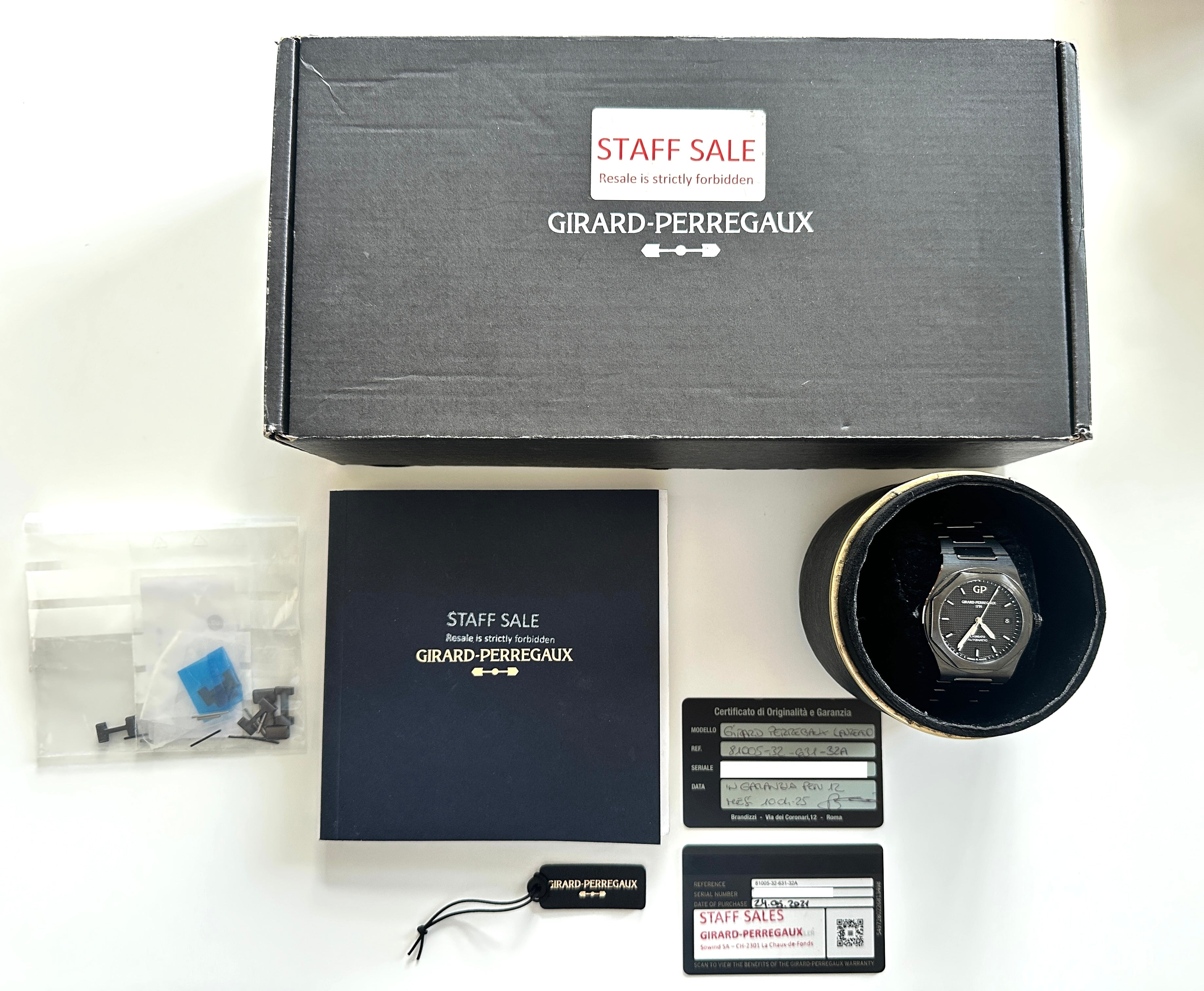 Girard Perregaux - Laureato 38 Ceramic / Employee Special Set and Card -2021- - [product_sku]