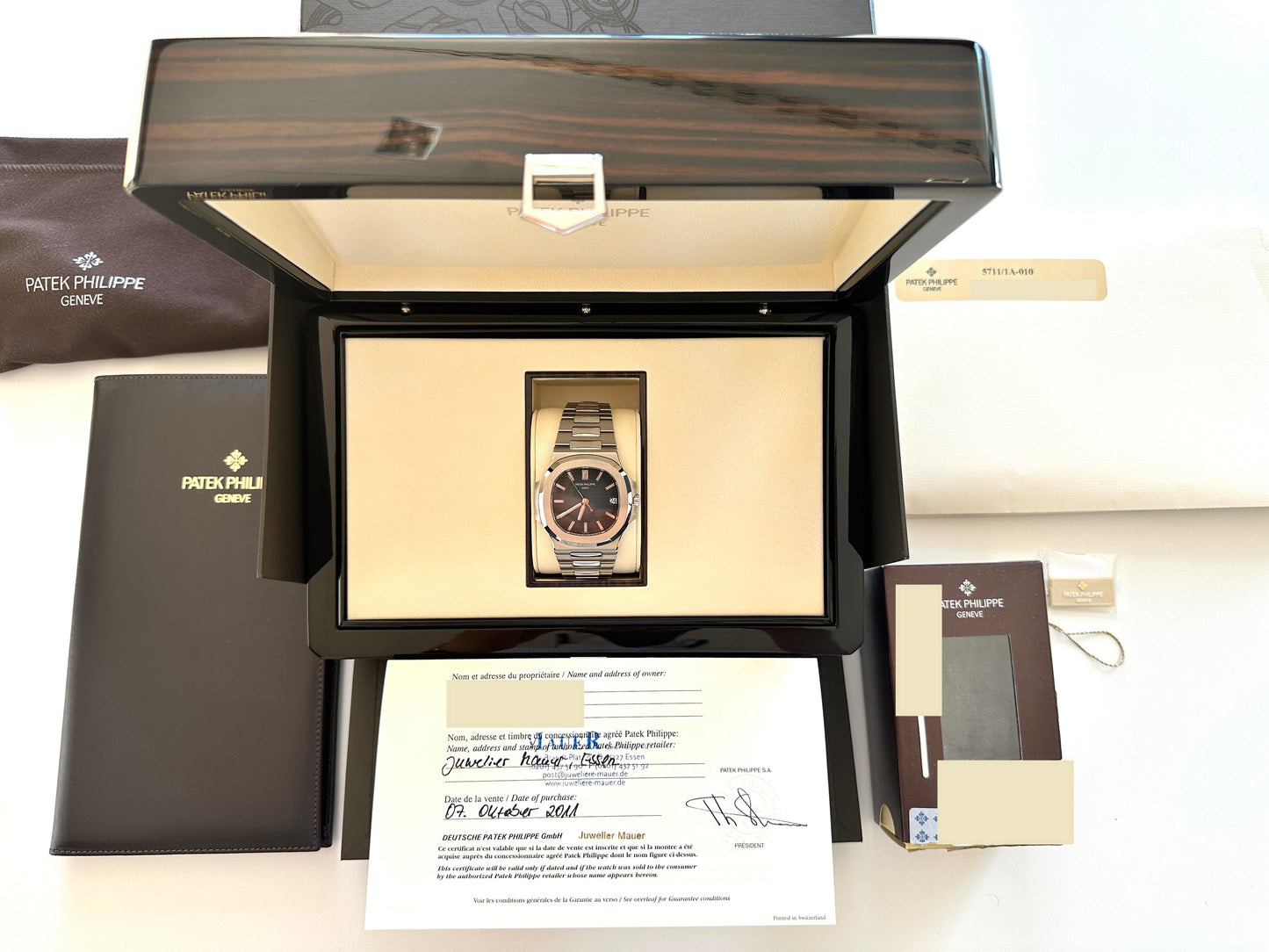 Patek Philippe - Nautilus 5711/1A-010 (Full Set) -2011- - [product_sku]