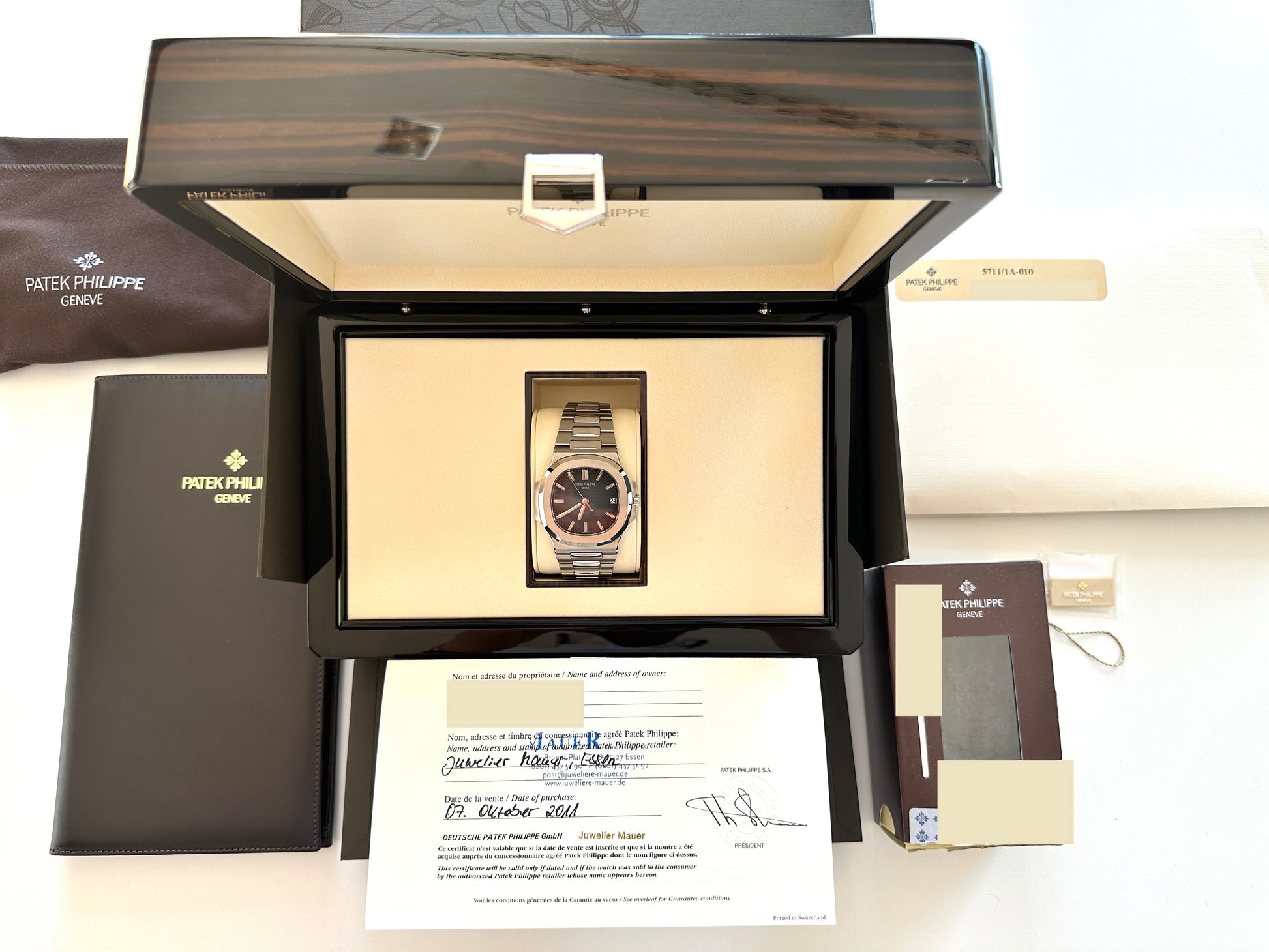 Patek Philippe - Nautilus 5711/1A-010 (Full Set) -2011- - [product_sku]