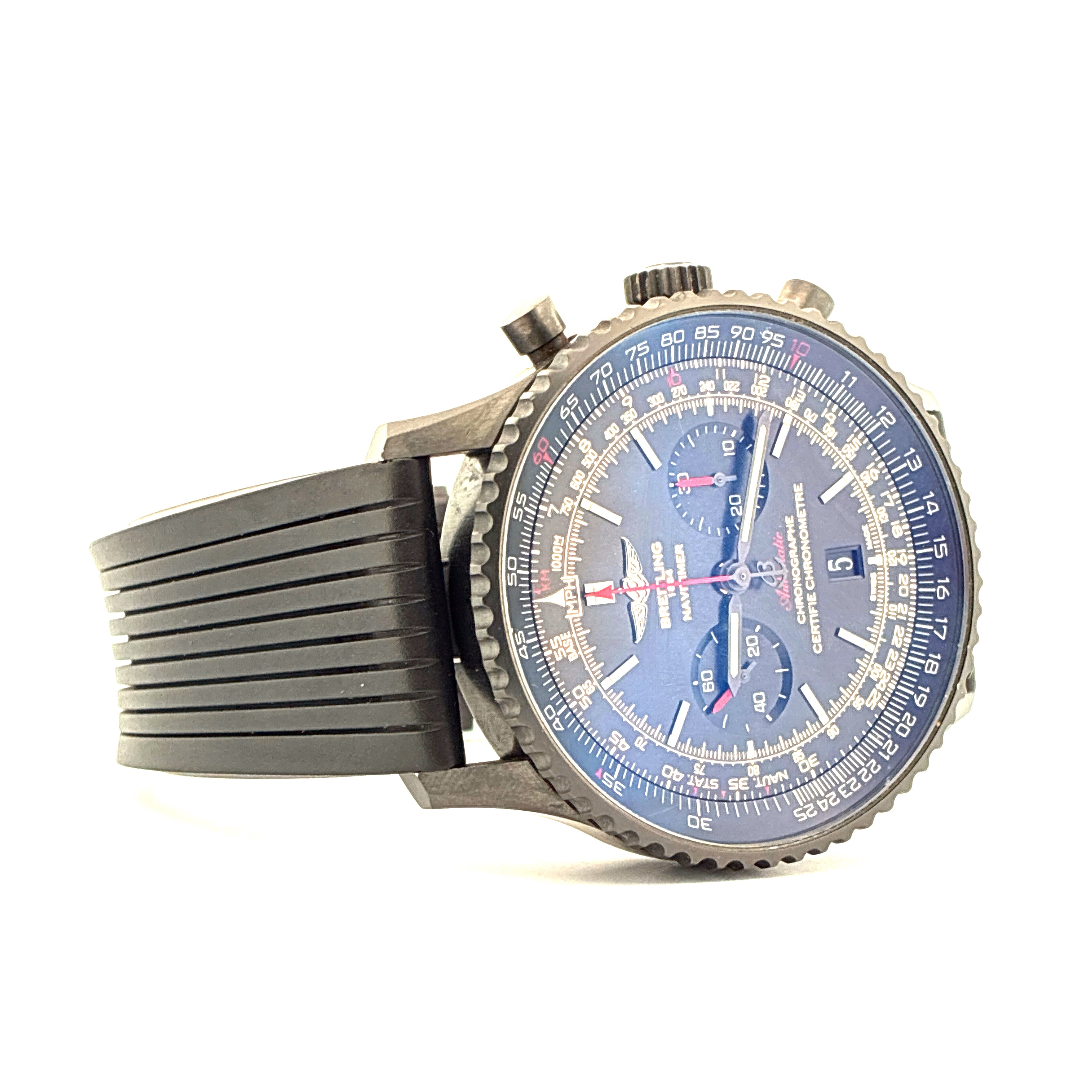Navitimer B01 / Black steel / Full-Set / 2016