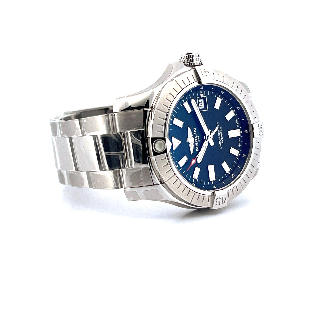 Breitling - Avenger / Automatic 43 Like New / Stickers / Full-Set - [product_sku]