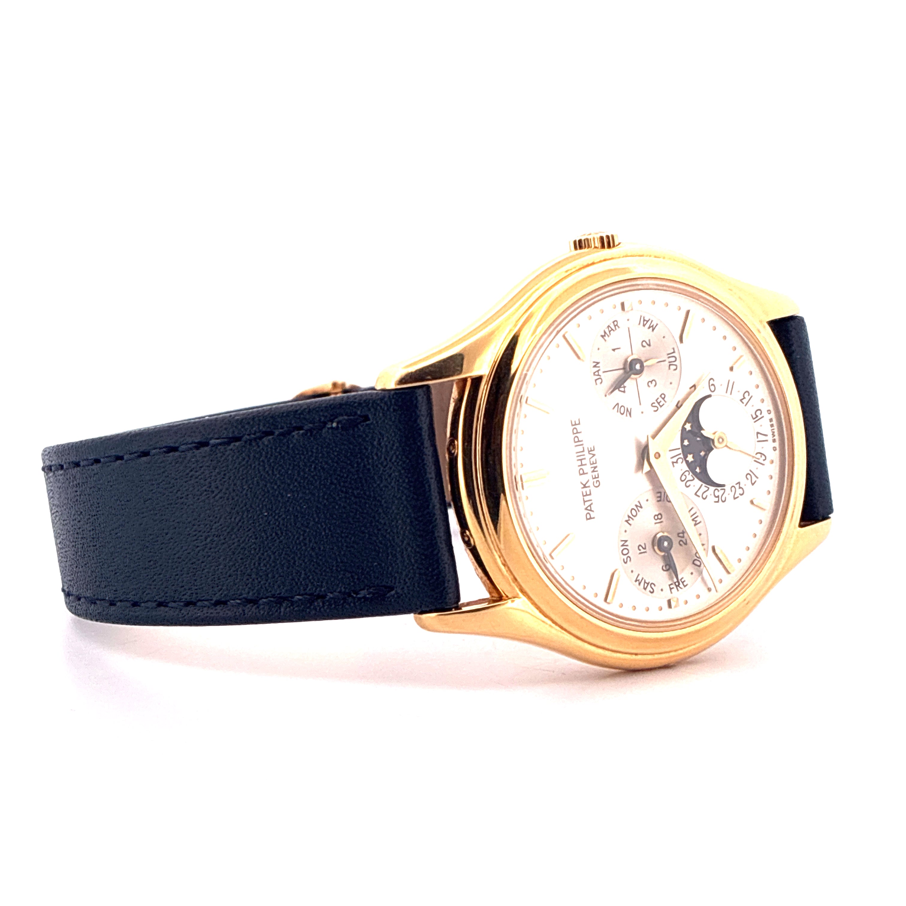 Patek Philippe Perpetual Calendar 3940J-017 aus Gelbgold mit blauem Lederarmband und Komplikationen auf dem Zifferblatt