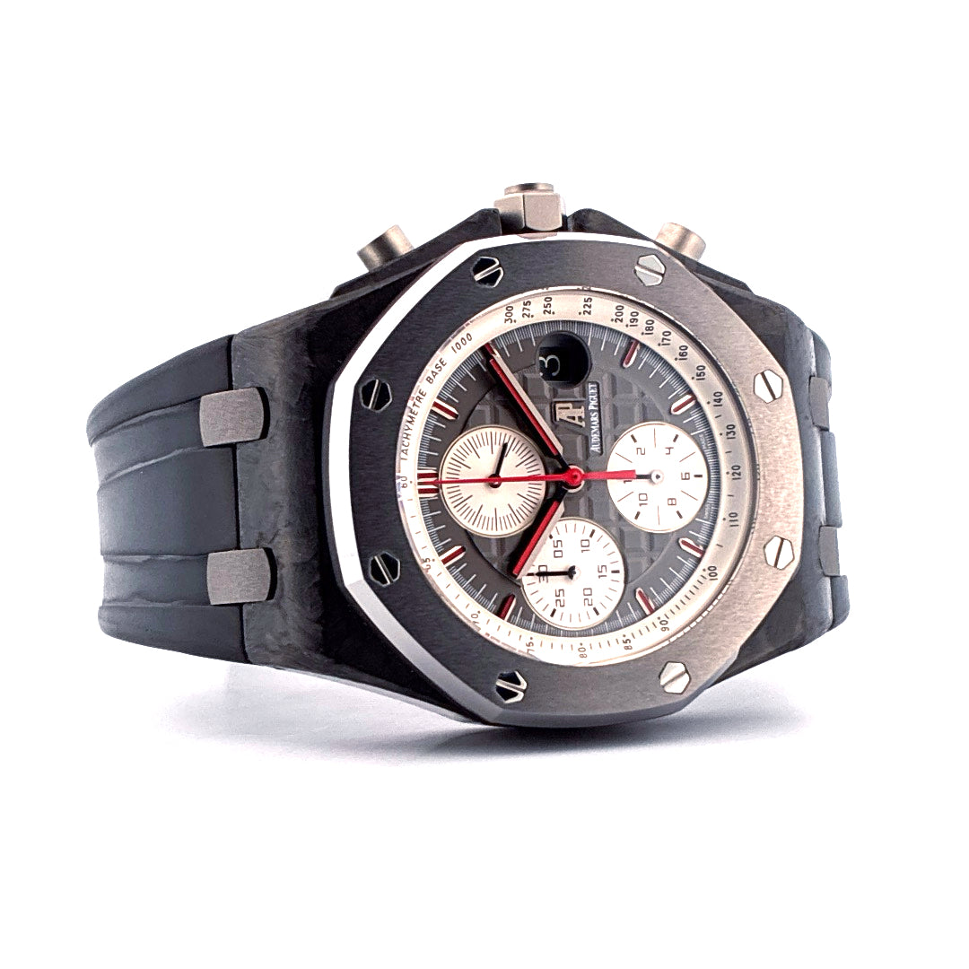 Audemars Piguet Royal Oak Offshore Jarno Trulli Chronograph aus Carbon mit grauem Zifferblatt und schwarzem Armband