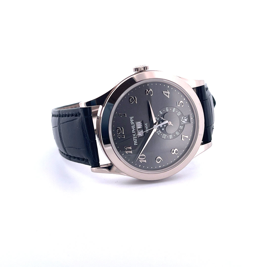 Patek Philippe - Annual Calendar Calatrava - Juwelier Spliedt - [product_ Artikelnummer]