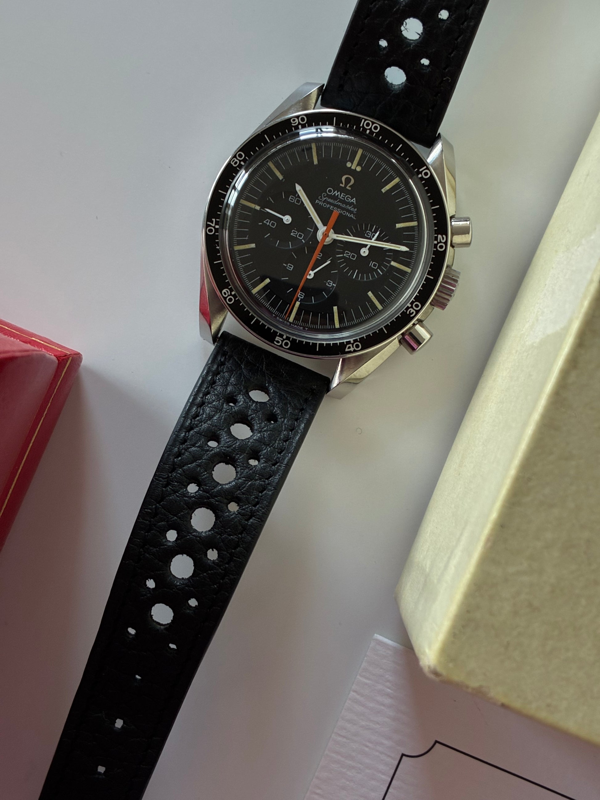 Omega - Speedmaster Moonwatch Ultraman - [product_sku]