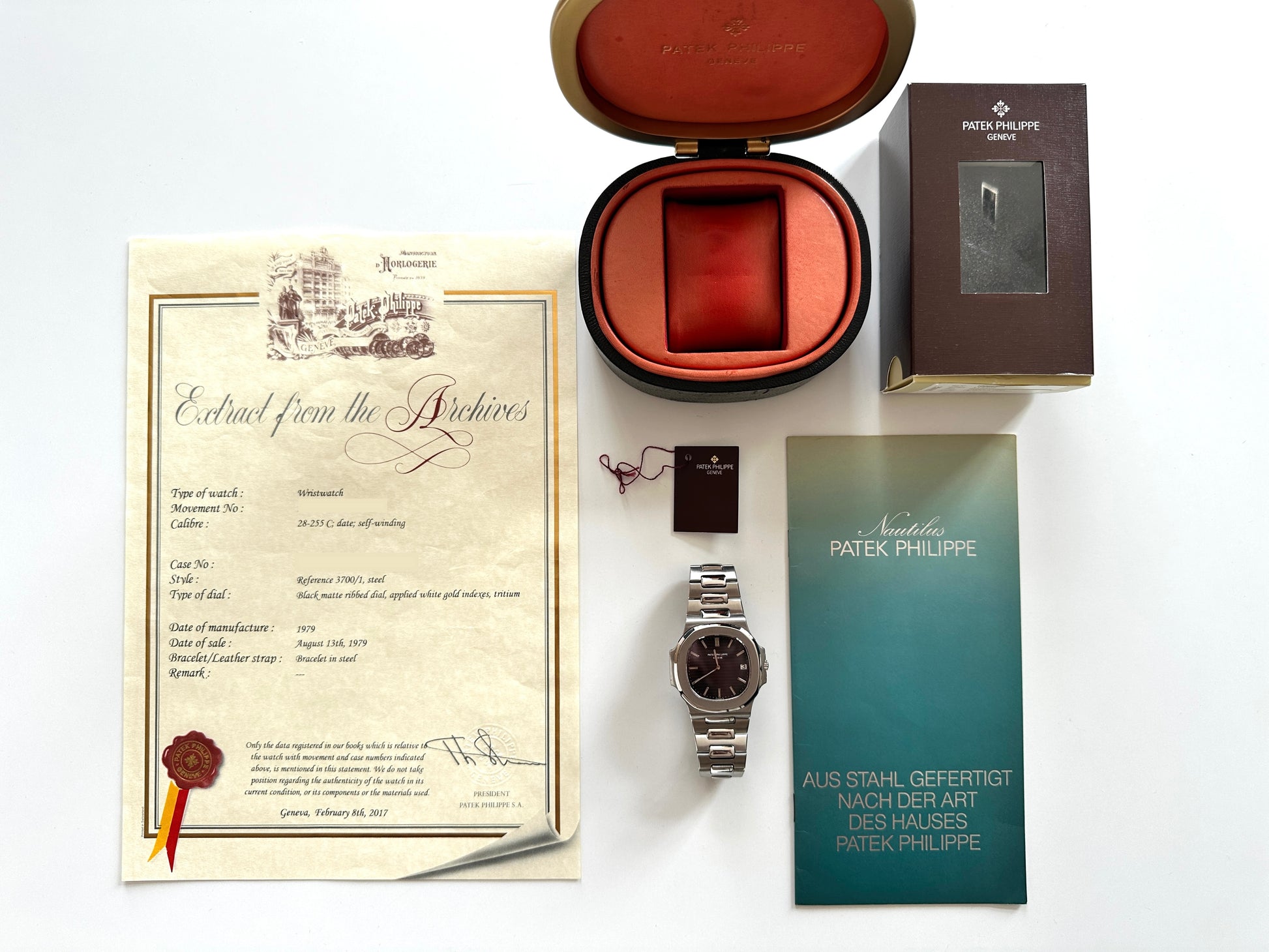 Patek Philippe - Nautilus 3700/1A-050 / Safe Watch / Patek Service 2017 / Extract from the Archives / 1979 - [product_sku]
