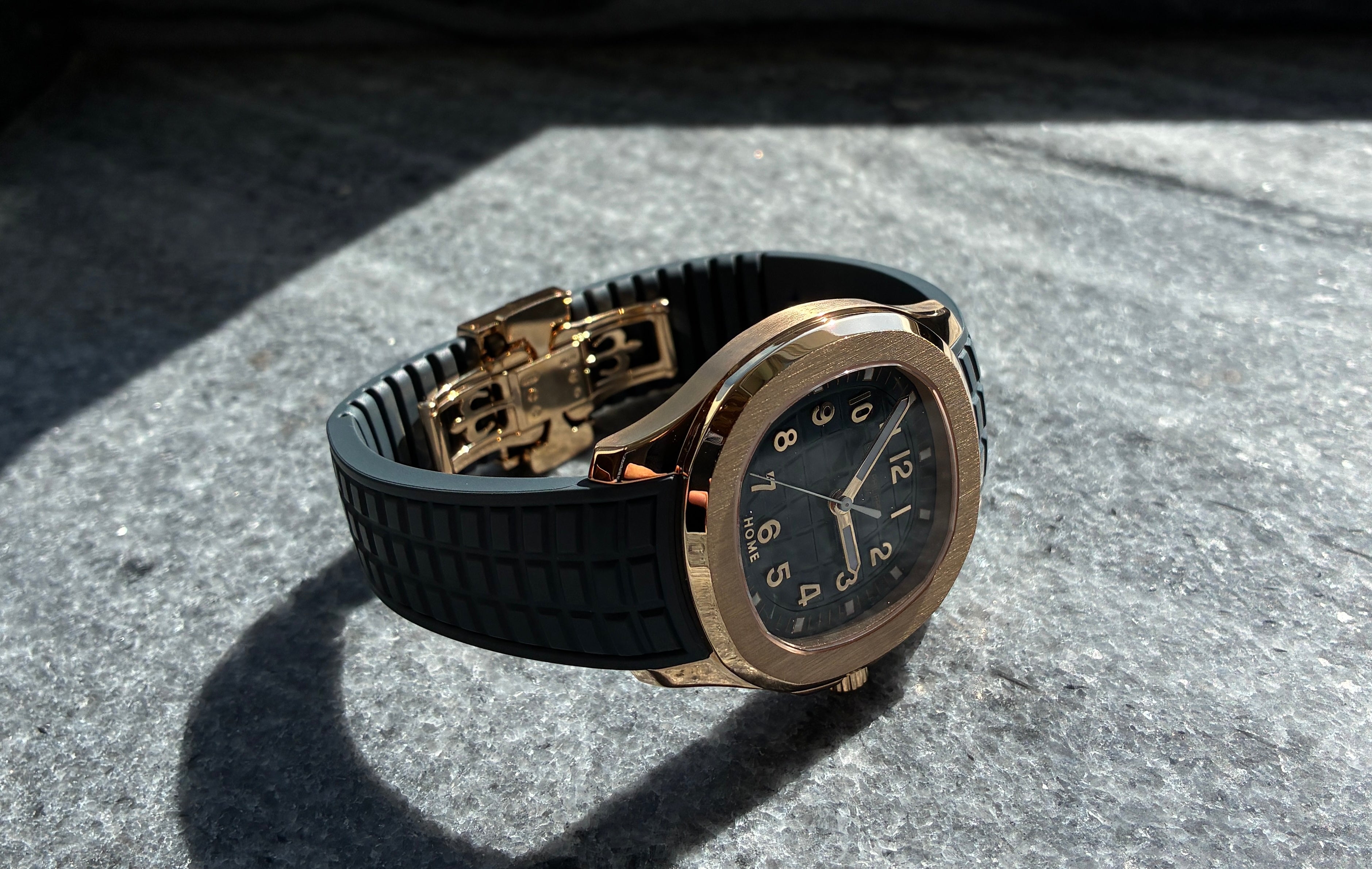 Aquanaut / Roségold / Blue Dial / Patek Philippe Service 2025 / Full-Set 2024