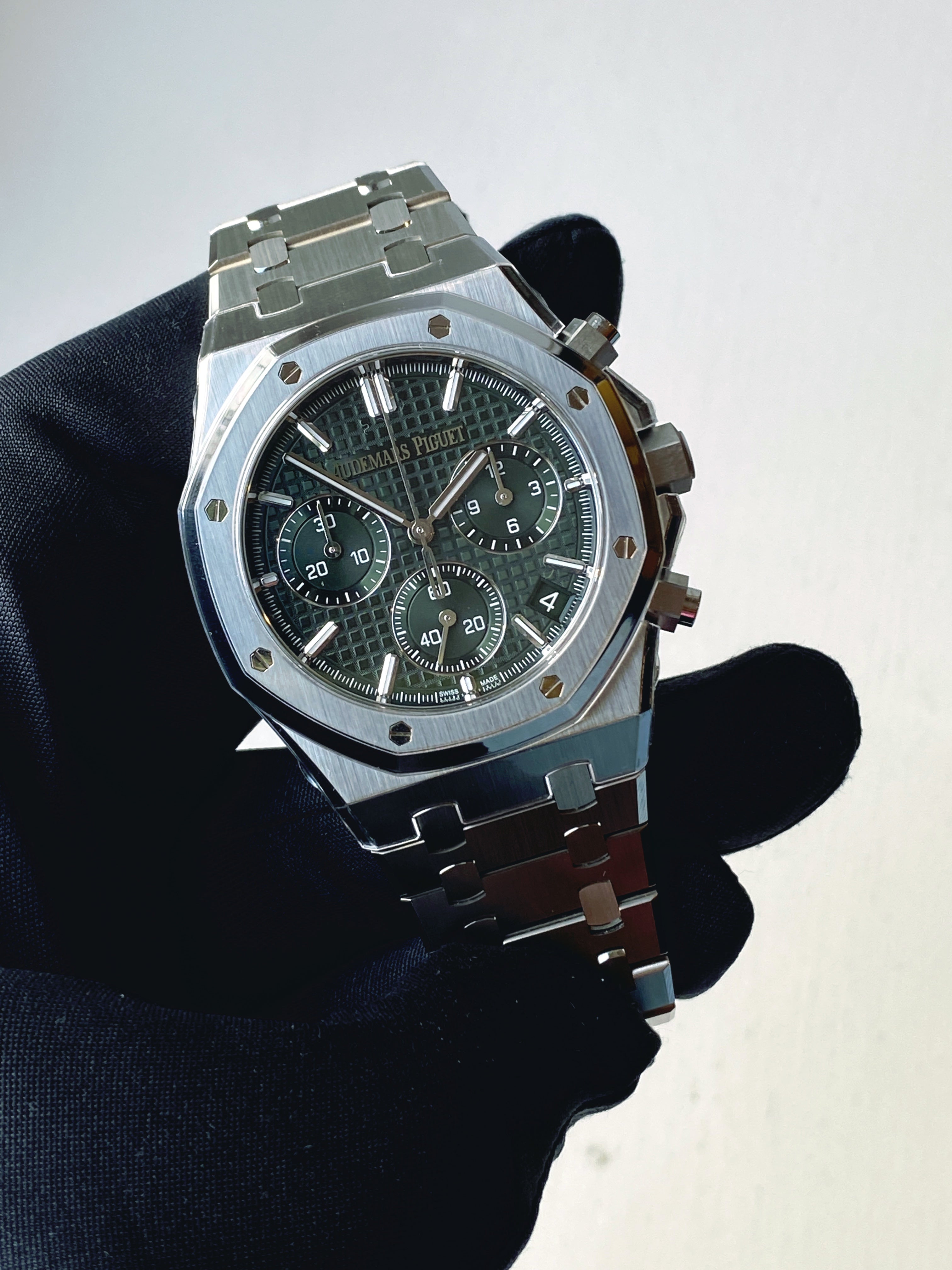 Audemars Piguet - Audemars Piguet Royal Oak Chronograph Green 2024 - Juwelier Spliedt