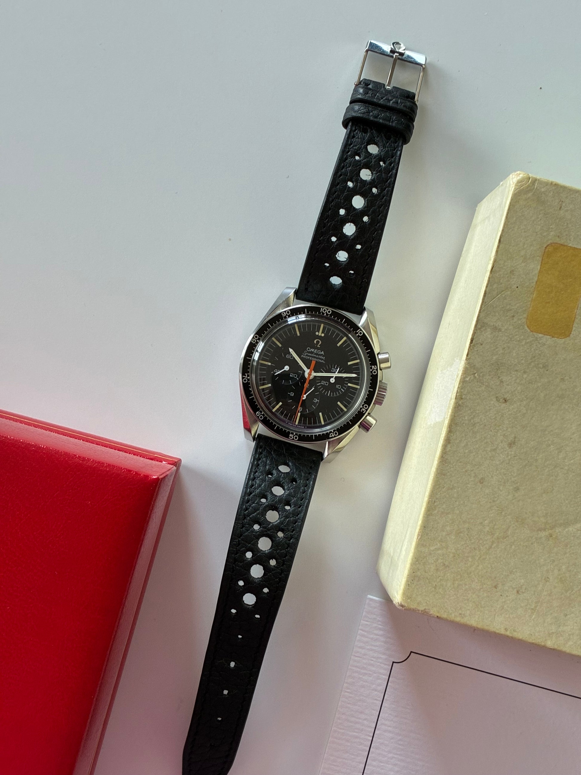 Omega - Speedmaster Moonwatch Ultraman - [product_sku]