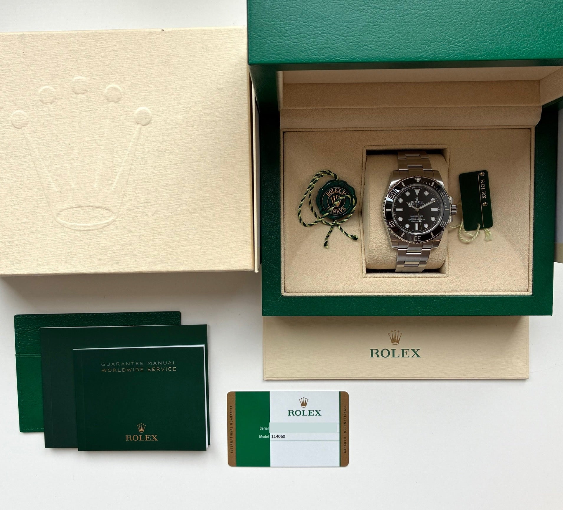 Submariner (No Date) (2015)
