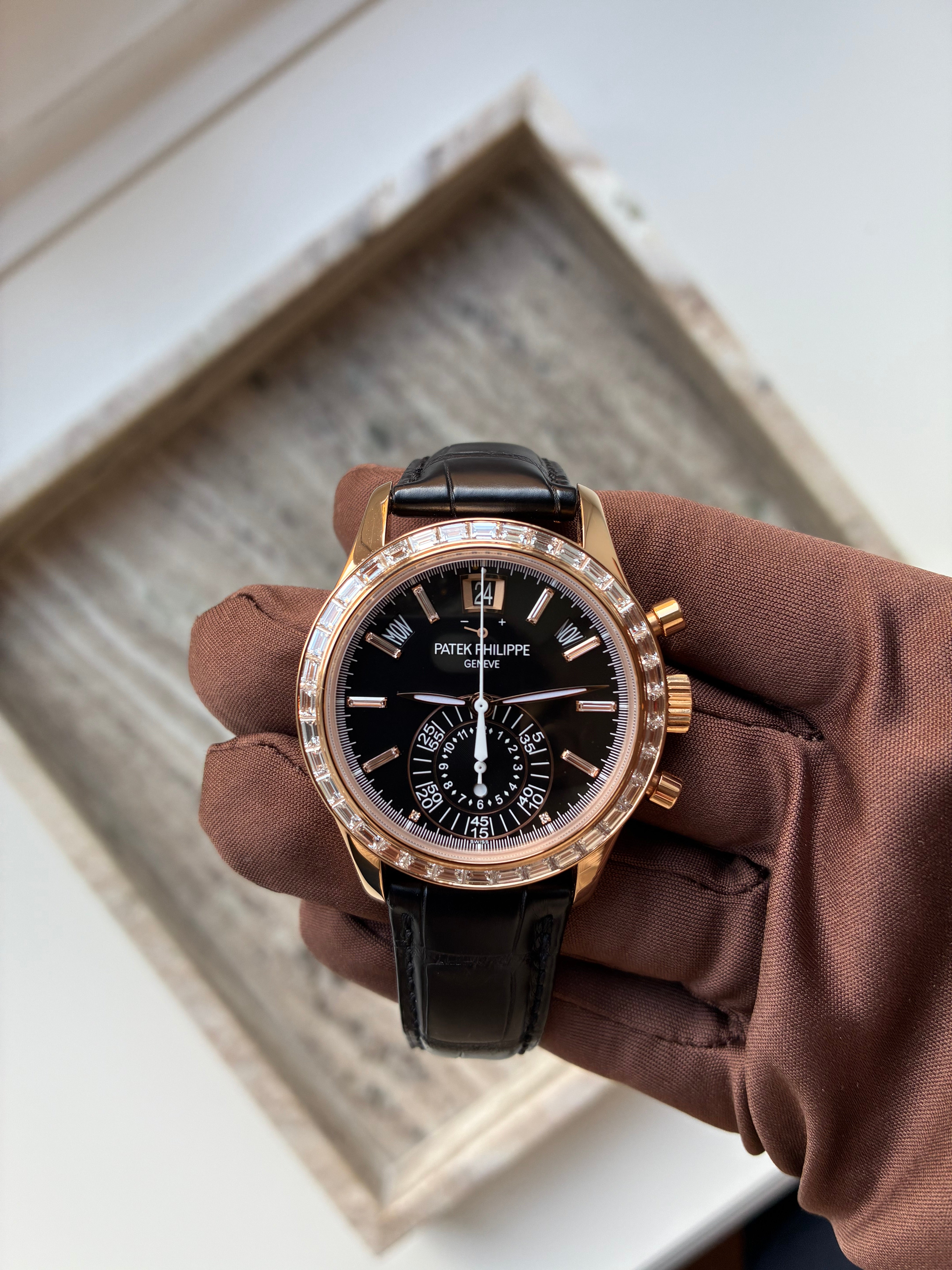 Jahreskalender 5961R-010 Roségold - sehr guter Zustand (2022)