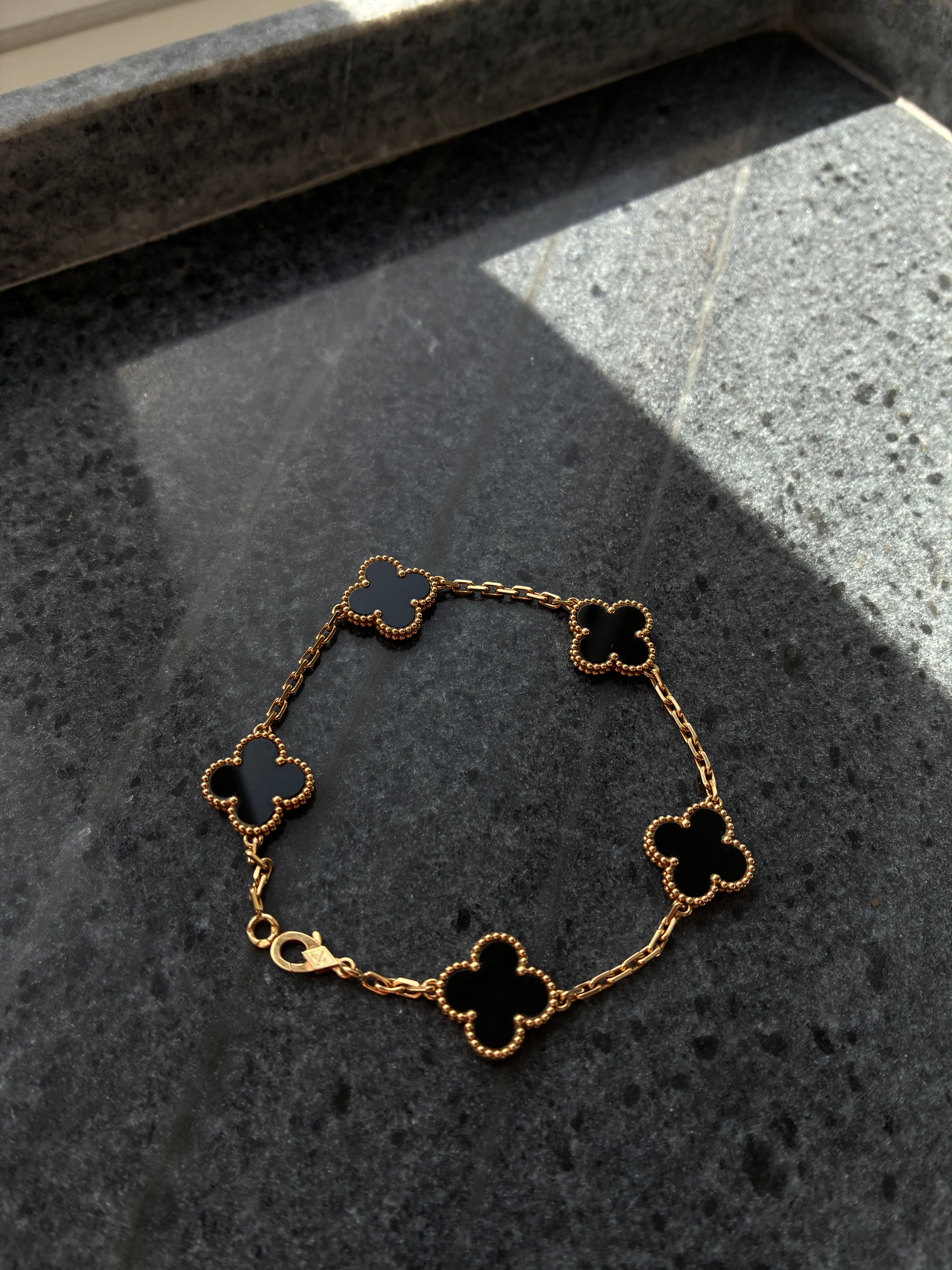 Van Cleef & Arpels - Vintage Alhambra, 5 Motive Onyx (2024) - [product_sku]