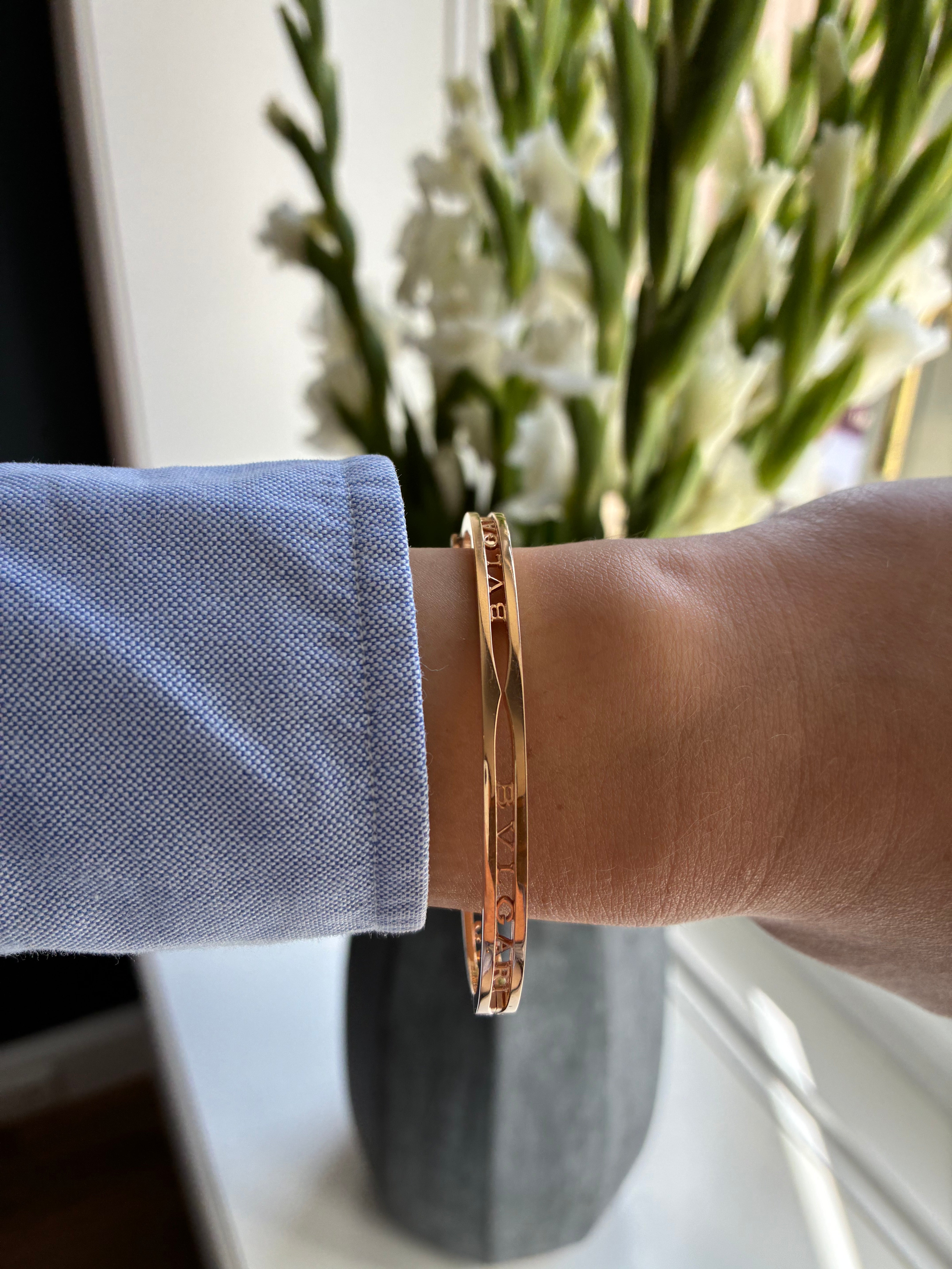 B.zero1 Armreif Roségold mit Bulgari Logo / S-M