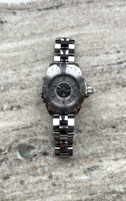 chanel - Chanel J12 33mm grau - neu (2025) - [product_sku]