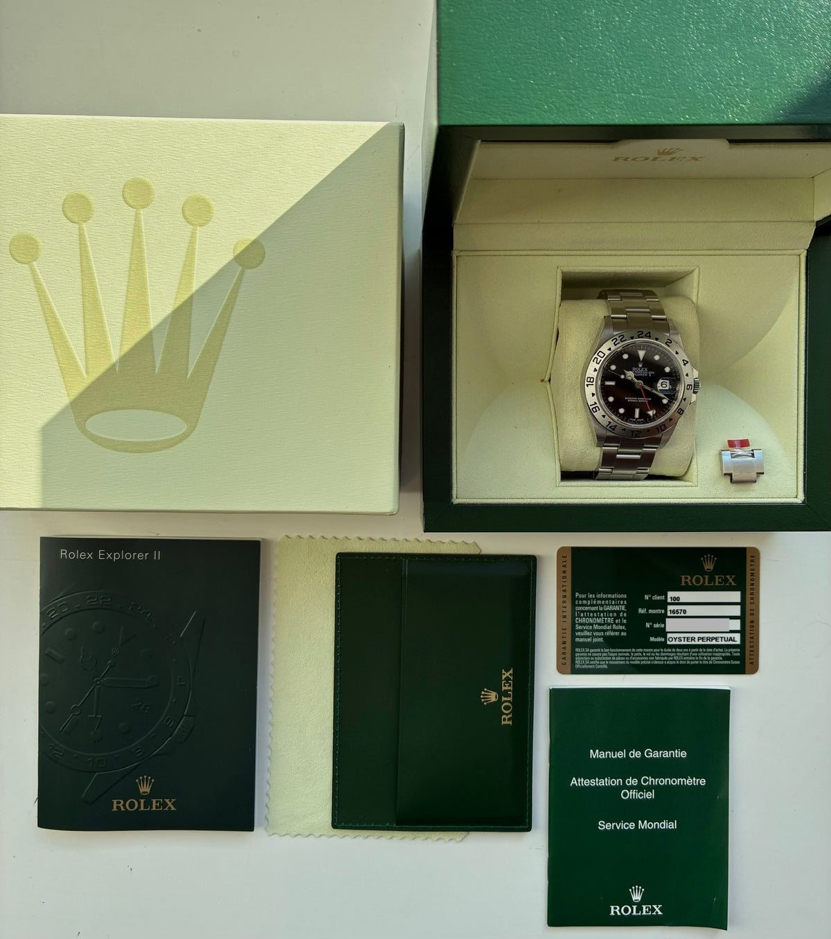 Explorer II / schwarzes Zifferblatt / sehr guter Zustand / Perfect Set (2011)
