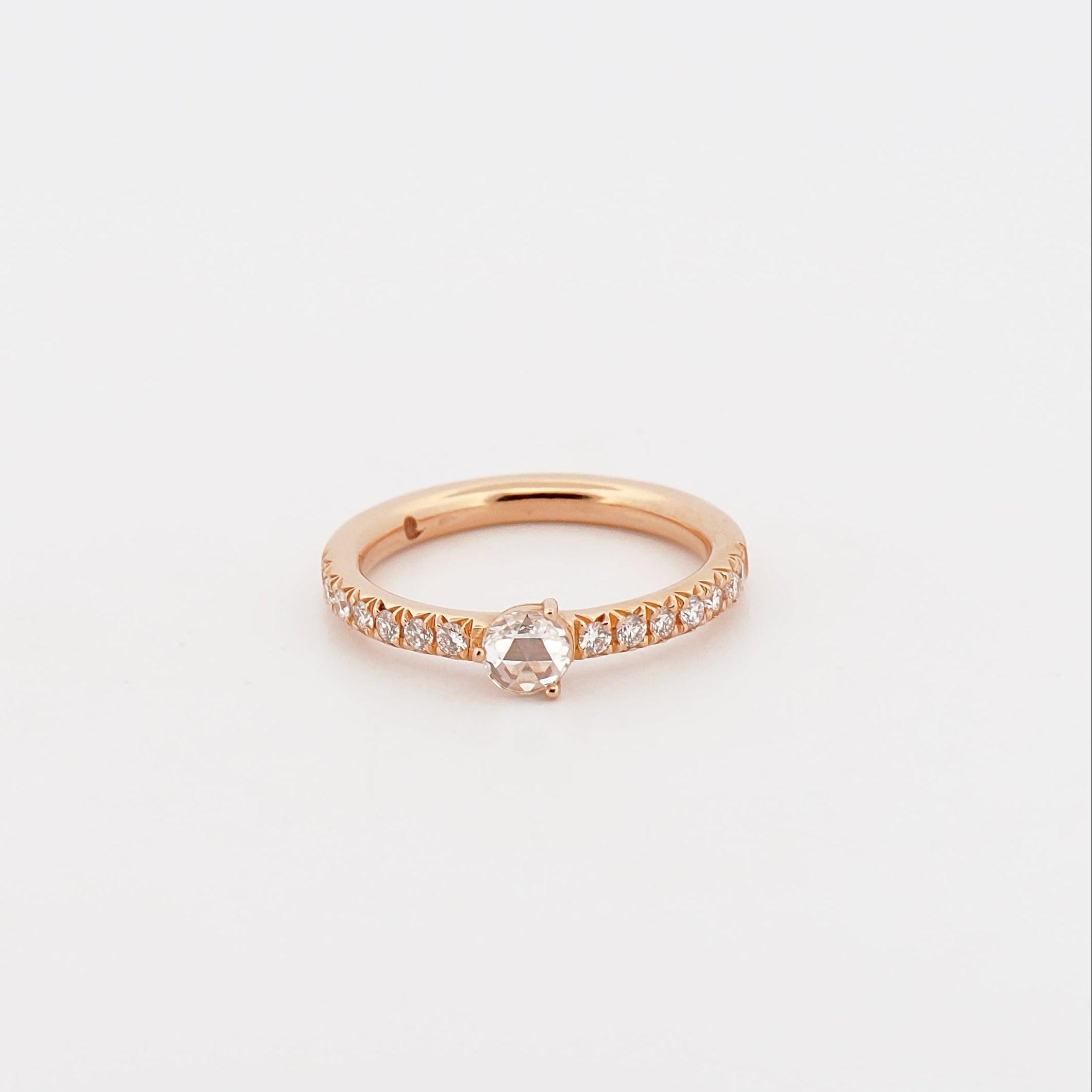 Ring Roségold mit Diamant im Rosenschliff