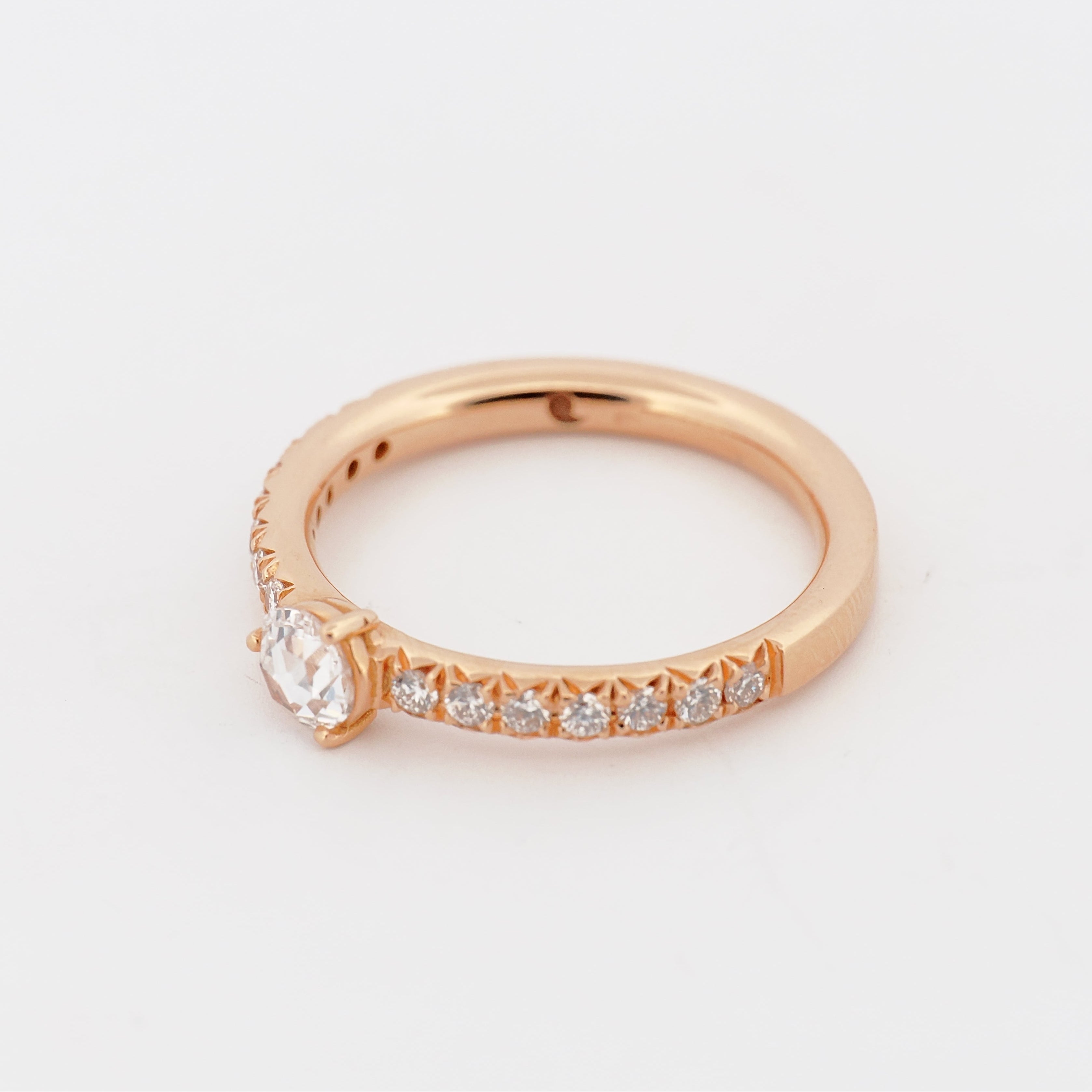 Ring Roségold mit Diamant im Rosenschliff