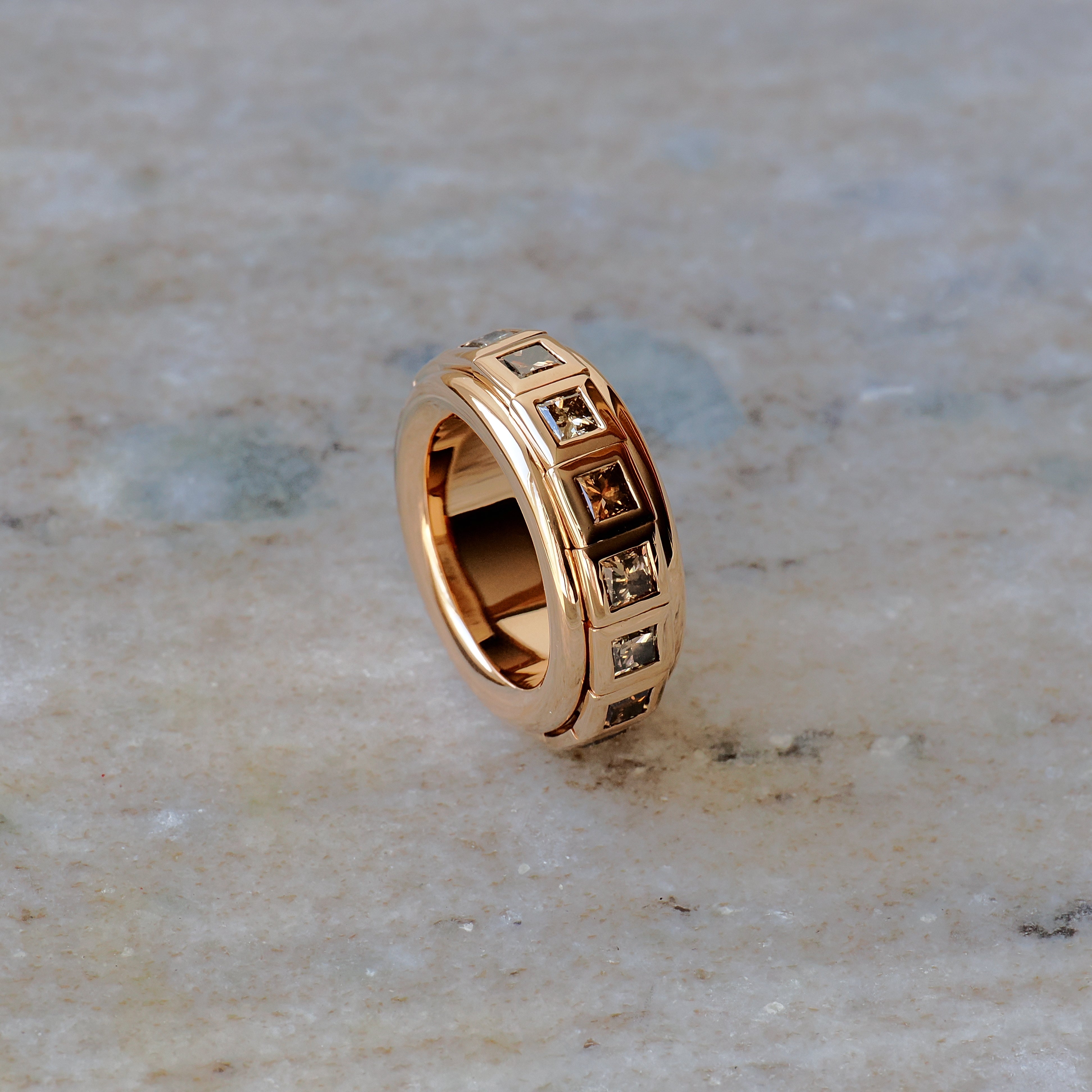 Tamara Comolli Curriculum Vitae CV44 Cappuchino / Roségold mit braunen Brillanten
