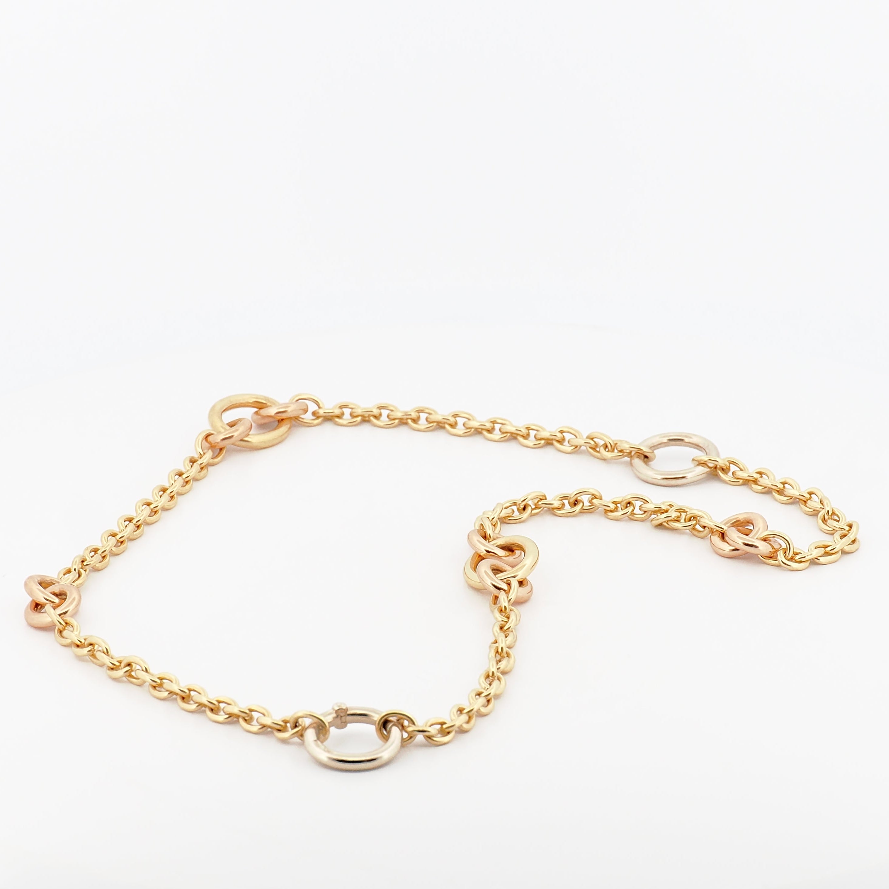 Halskette aus 18K Gelbgold, Weißgold und Roségold