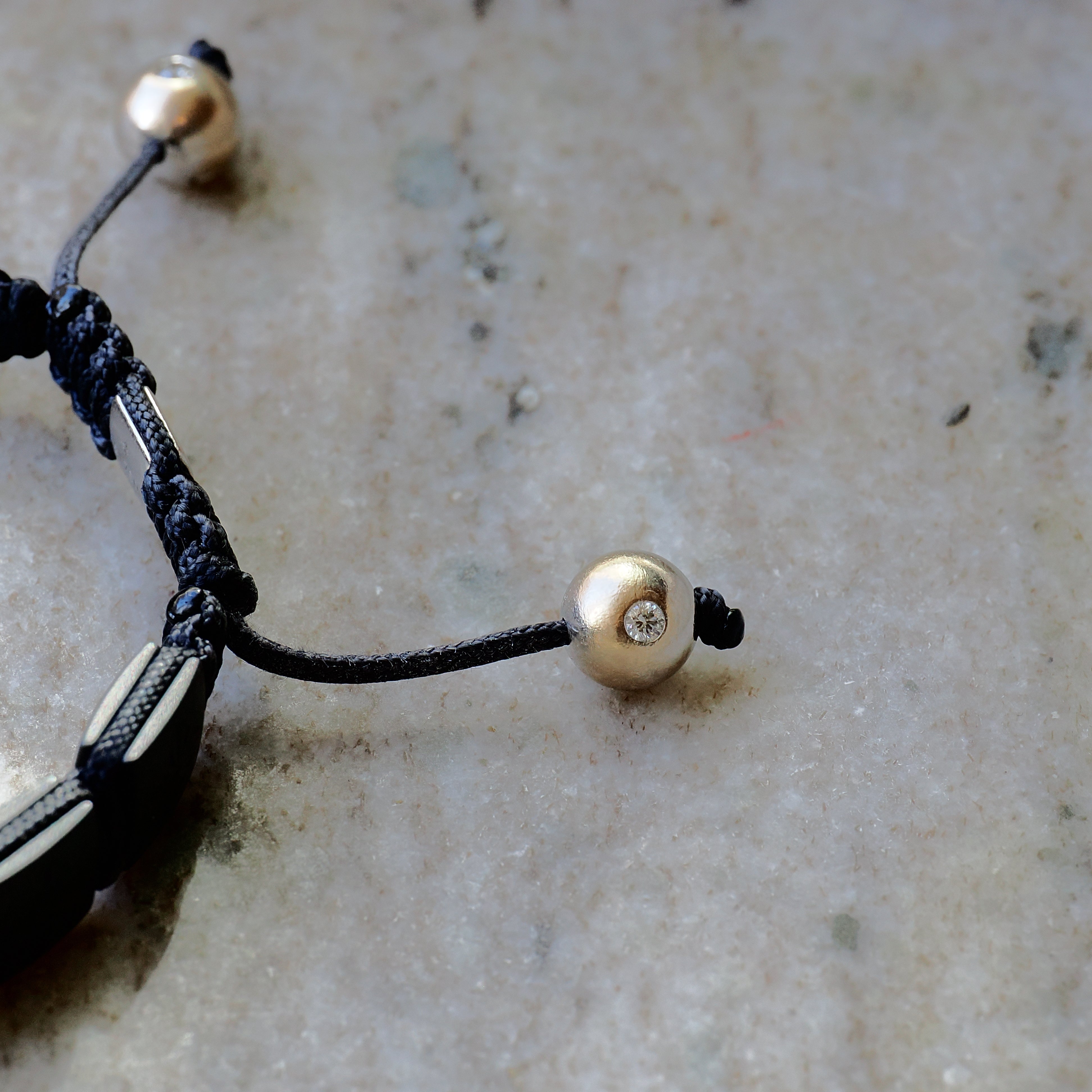 Shamballa Armband aus 18 K Weißgold