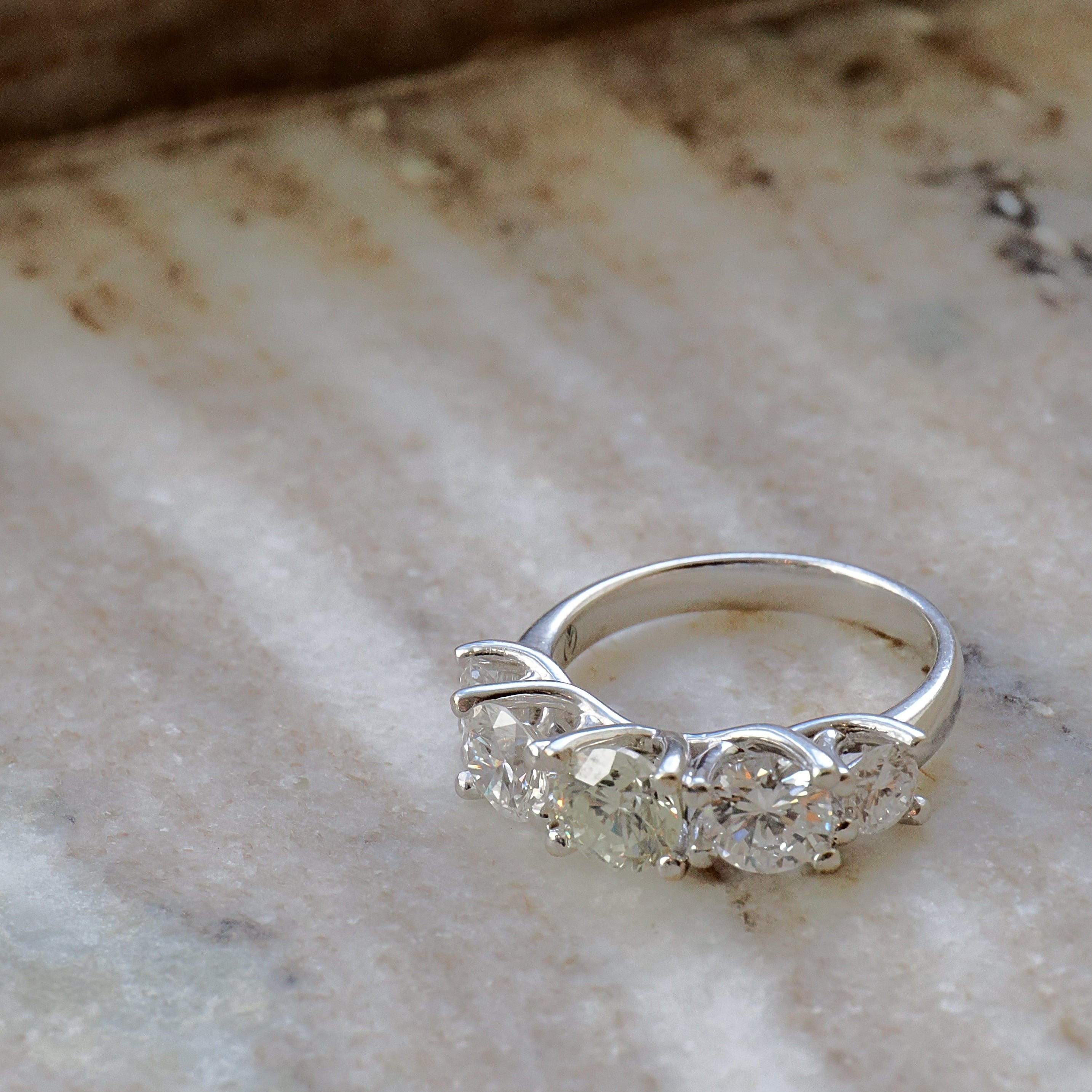 Vintage Halb Memoire Ring mit 5 Brillianten