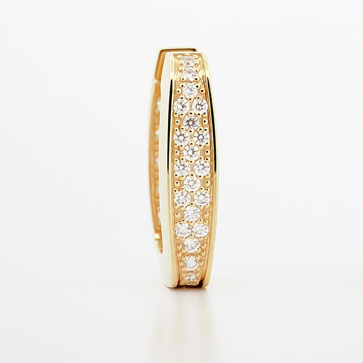 Ohrringe mit Diamant-Pavé