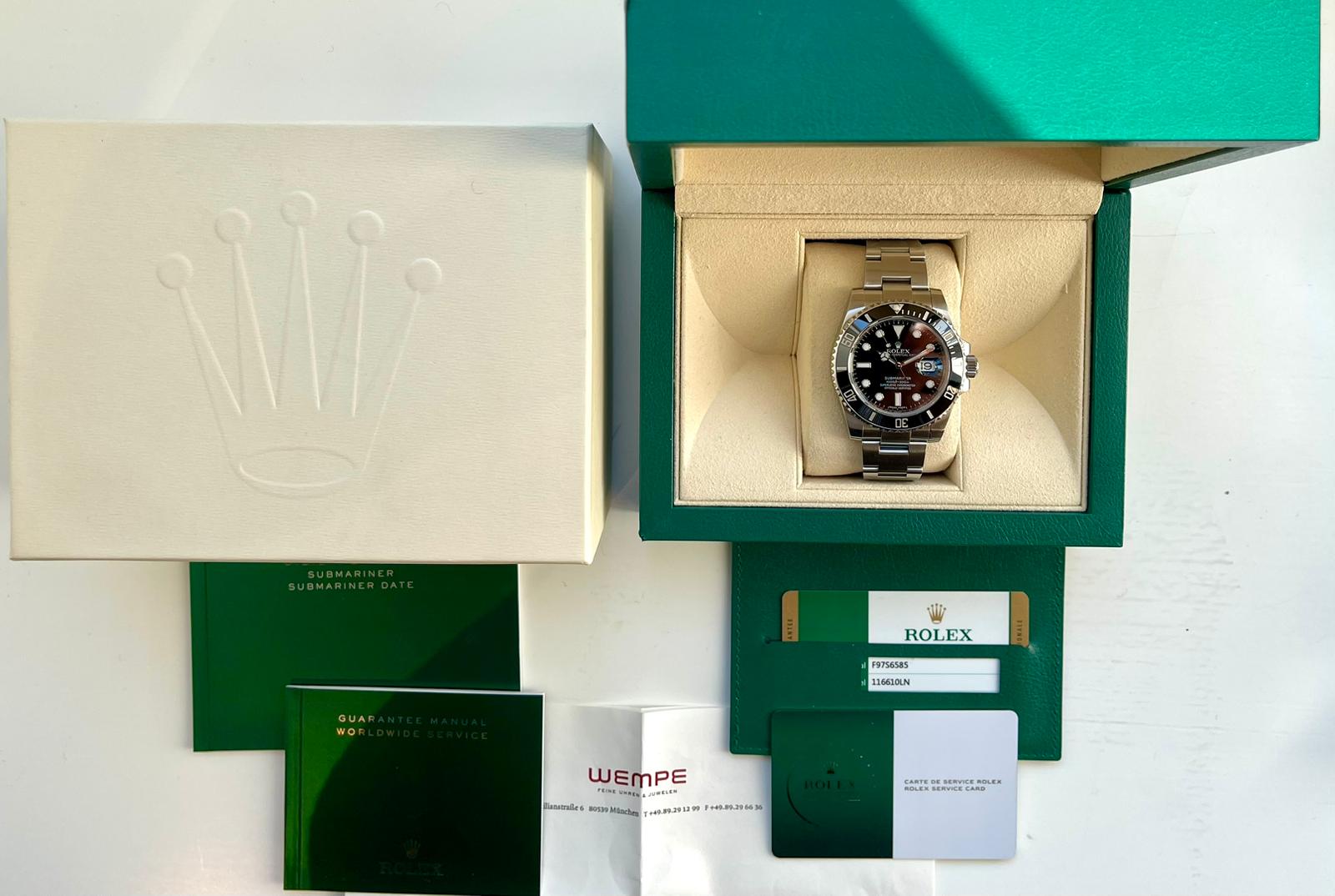Submariner Date 116610LN / Box and Papers / -2019-