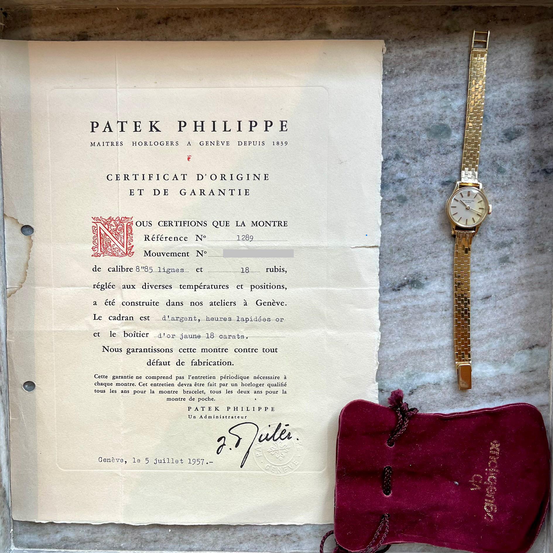 Calatrava Yellow Gold 33mm / Clous de Paris (circa 1985)
